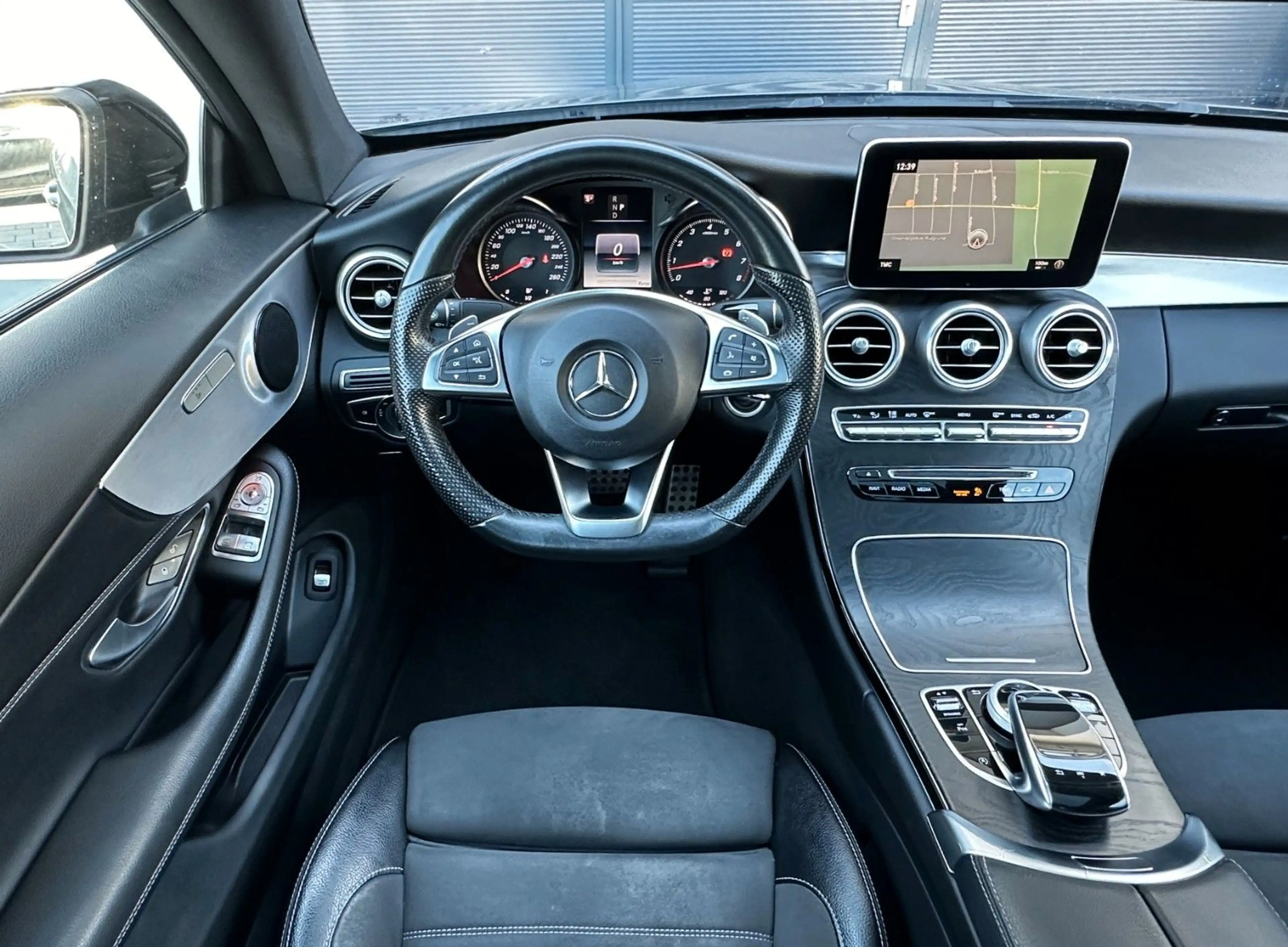 Mercedes-Benz C 400 Coupe 4Matic 9G*AMG*PANO*COMAND*KAMERA* — photo 11