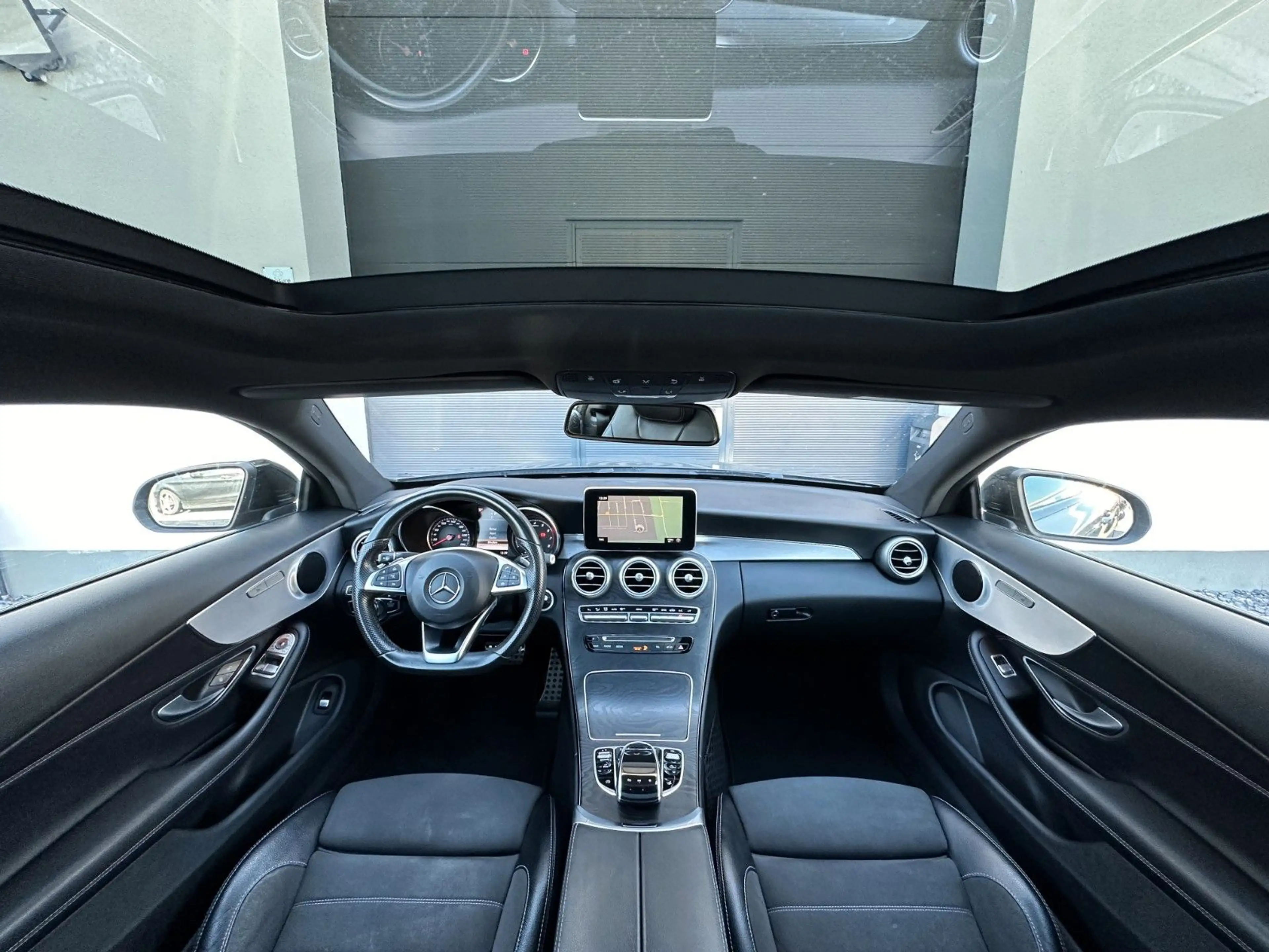 Mercedes-Benz C 400 Coupe 4Matic 9G*AMG*PANO*COMAND*KAMERA* — photo 3