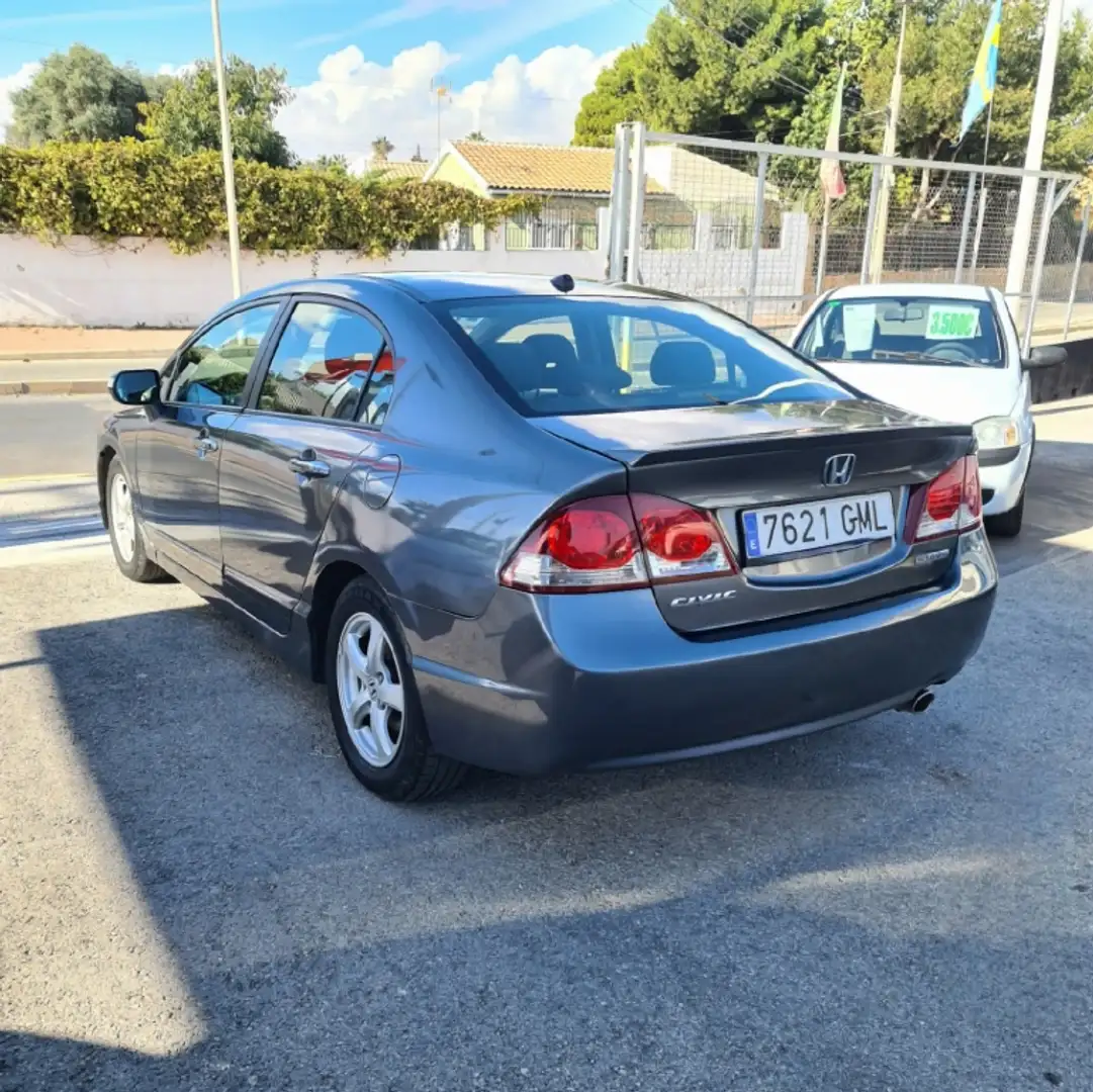 Honda Civic 1.3i-VTEC IMA CVT Gris - 2