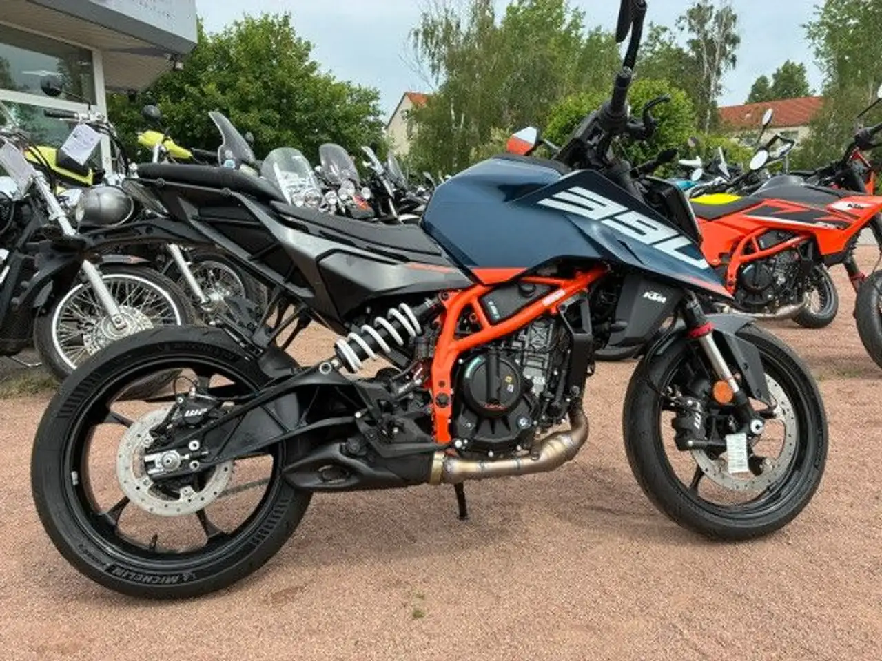KTM 390 Duke