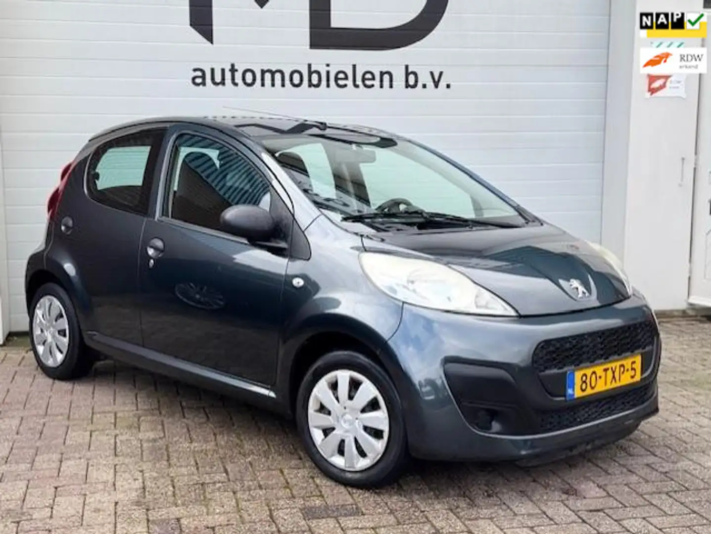 Peugeot 107 1.0 Access Accent-1e eigenaar-DealerOnderhouden Grau - 1