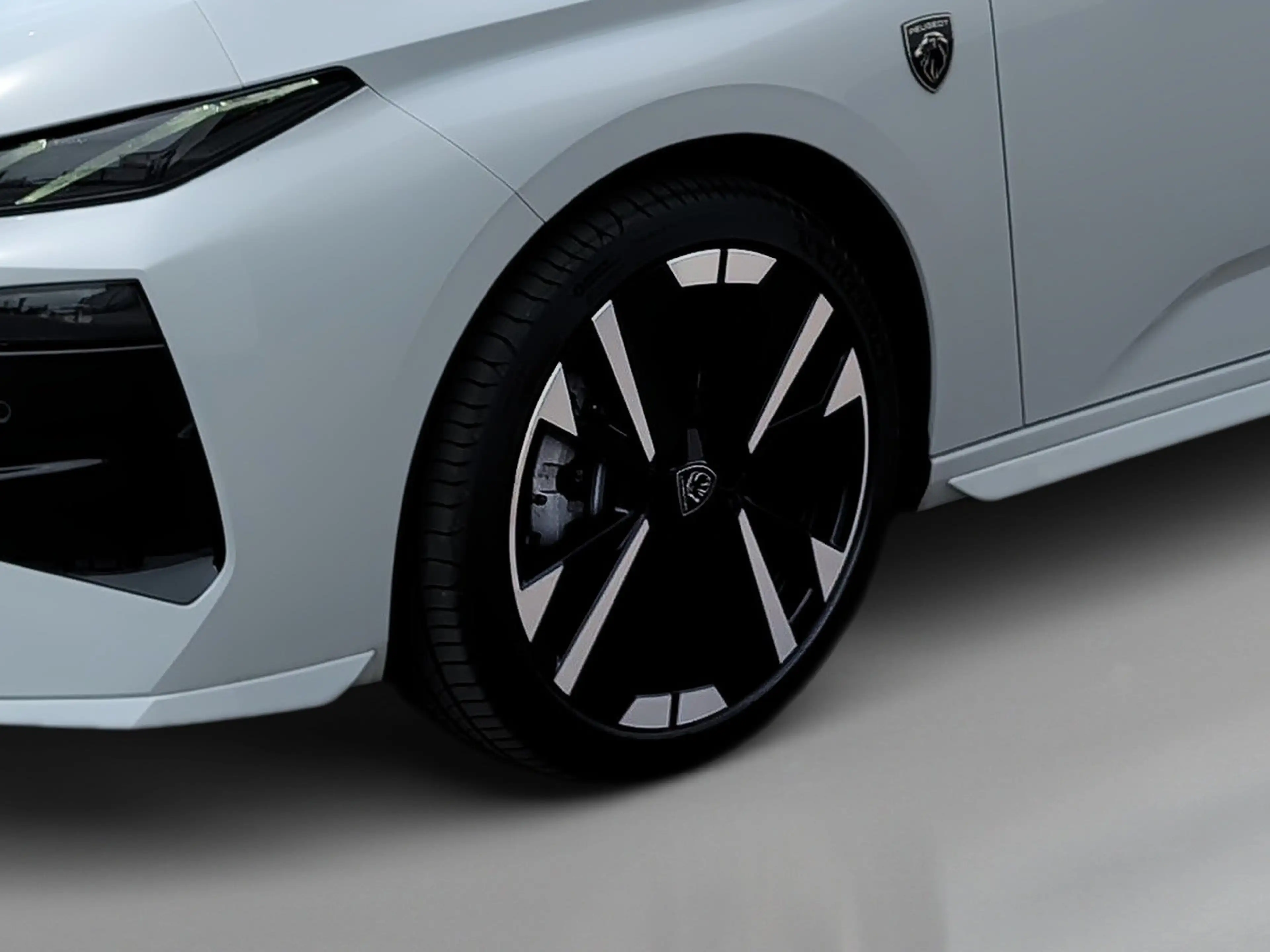 Peugeot 308 SW Hybrid 145 GT Massage+ACC+eHeckkl+Navi+Memo+eSi — photo 10