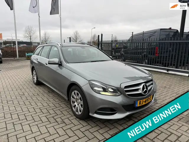 Mercedes-Benz E 300 Estate Ambition Avantgarde 6-Cil. Schuifdak Navi