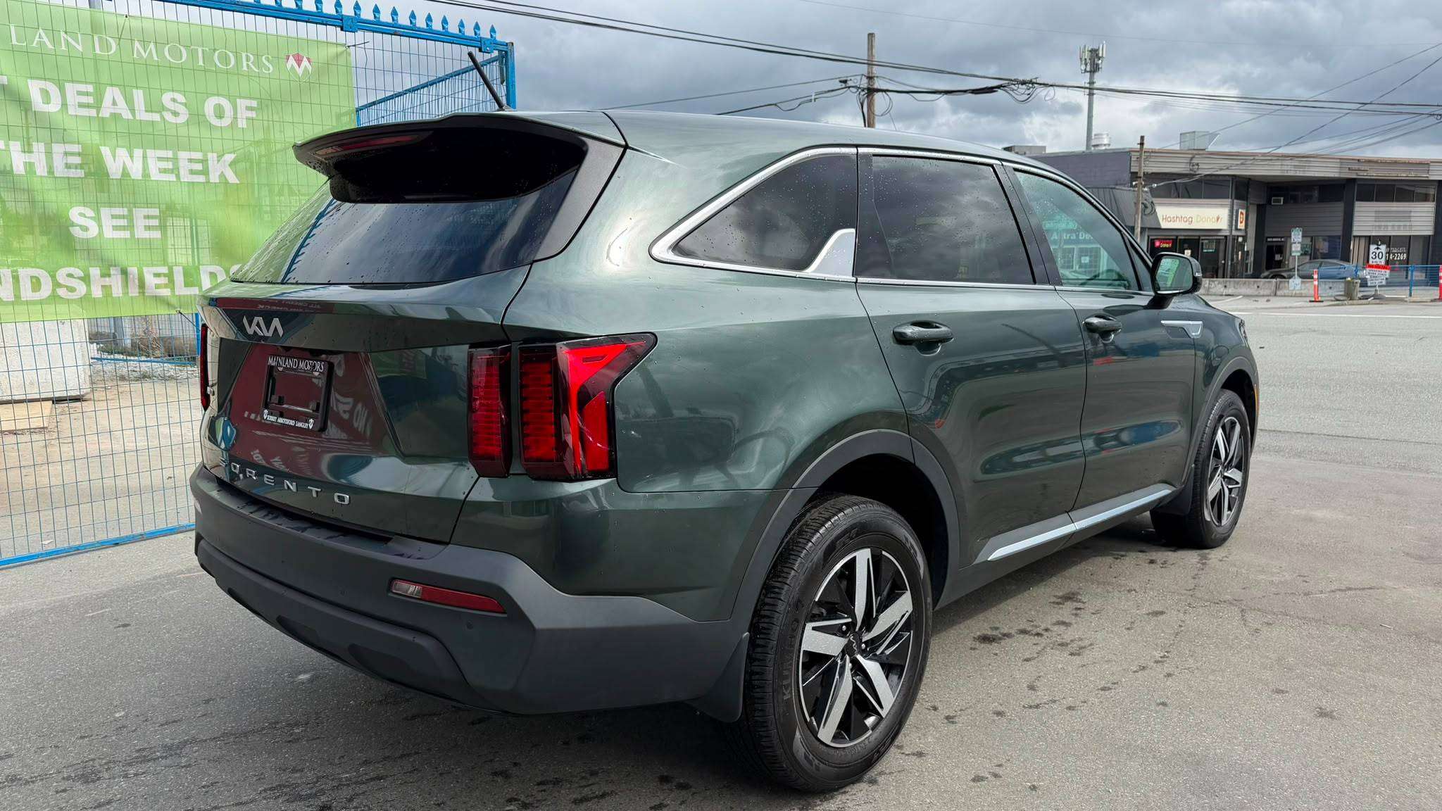 2022 Kia Sorento — view 5