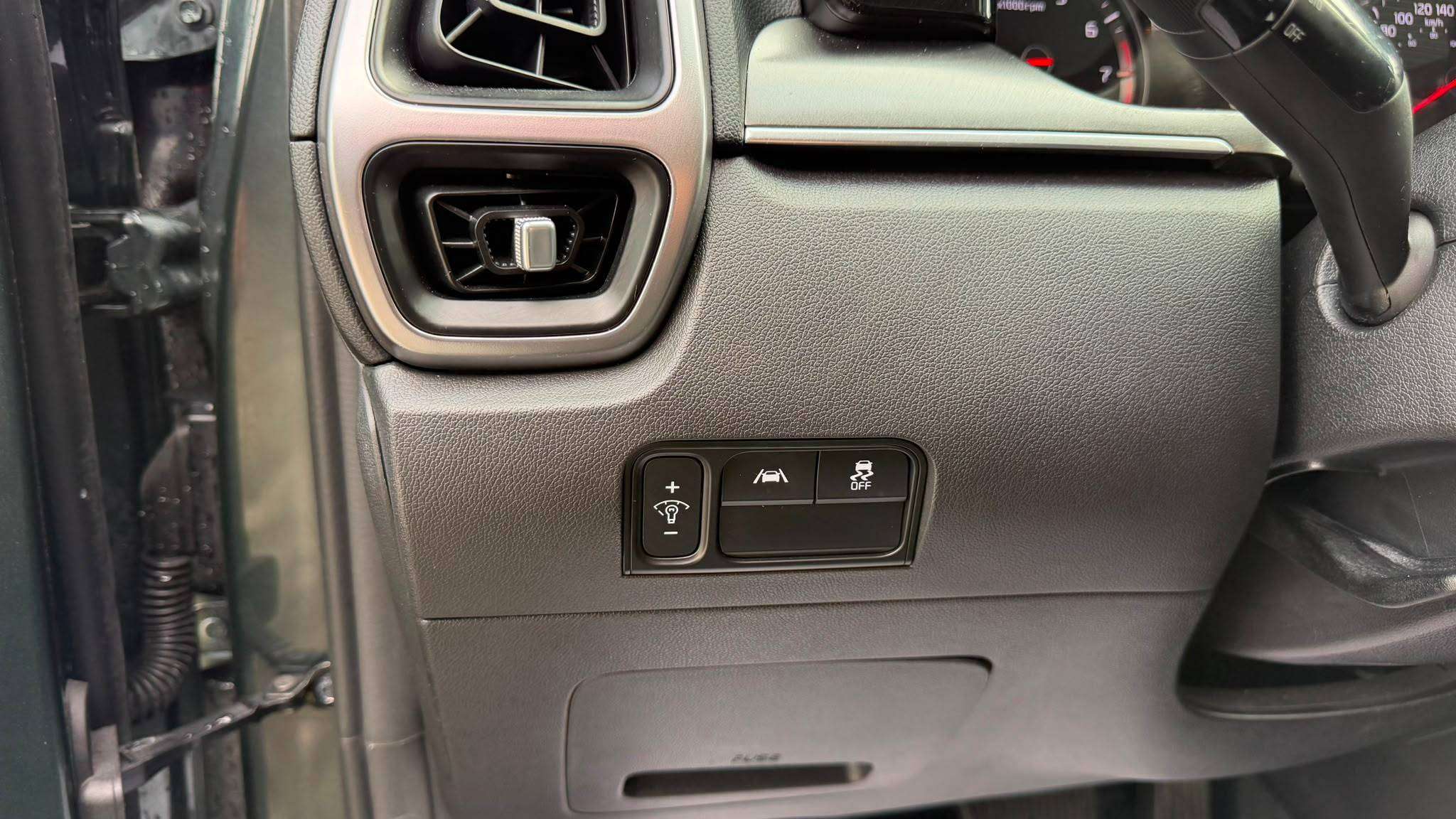2022 Kia Sorento — view 12