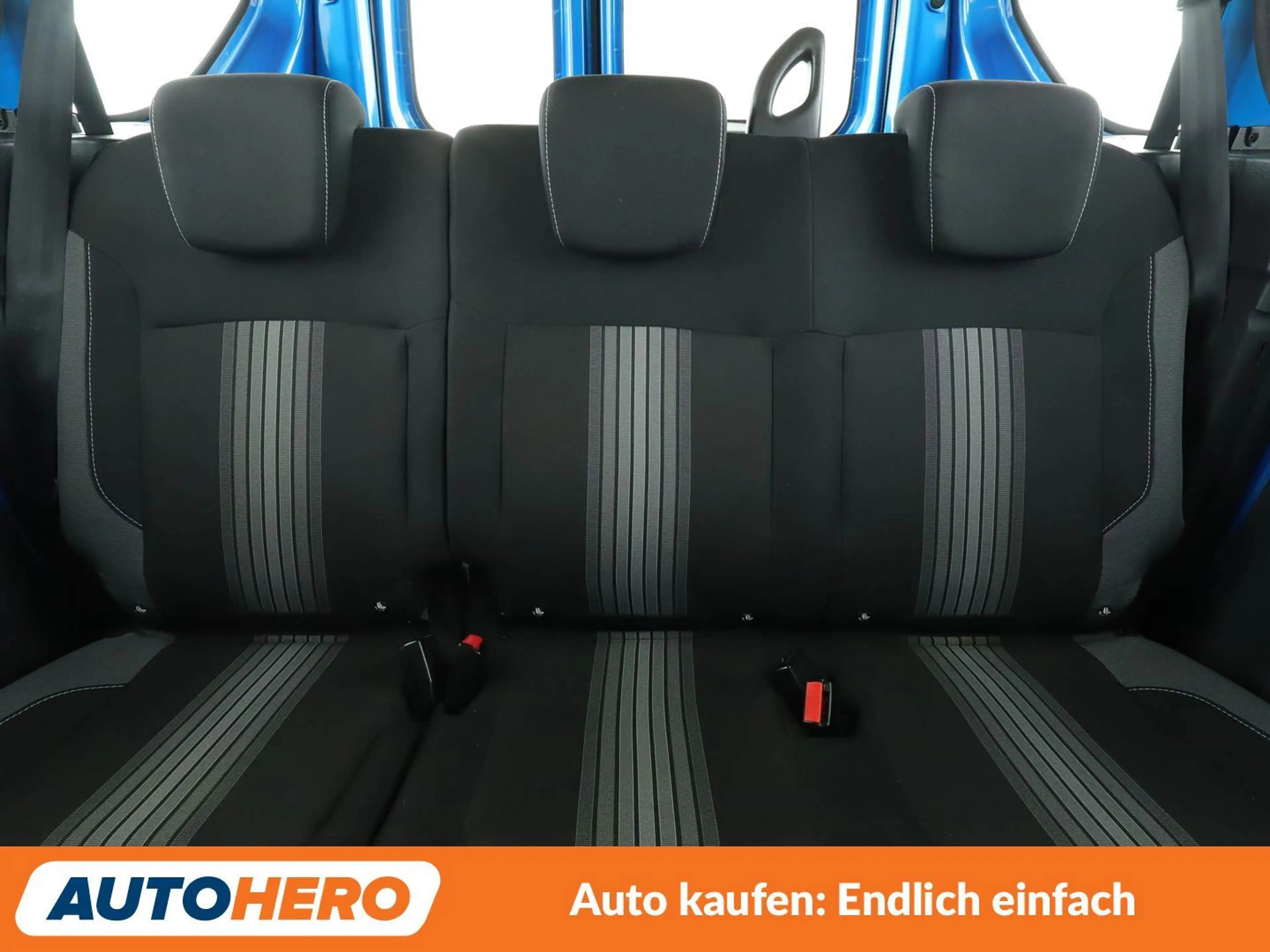Dacia Dokker 1.2 TCe Stepway Celebration*NAVI*TEMPO*CAM*PDC* — photo 15