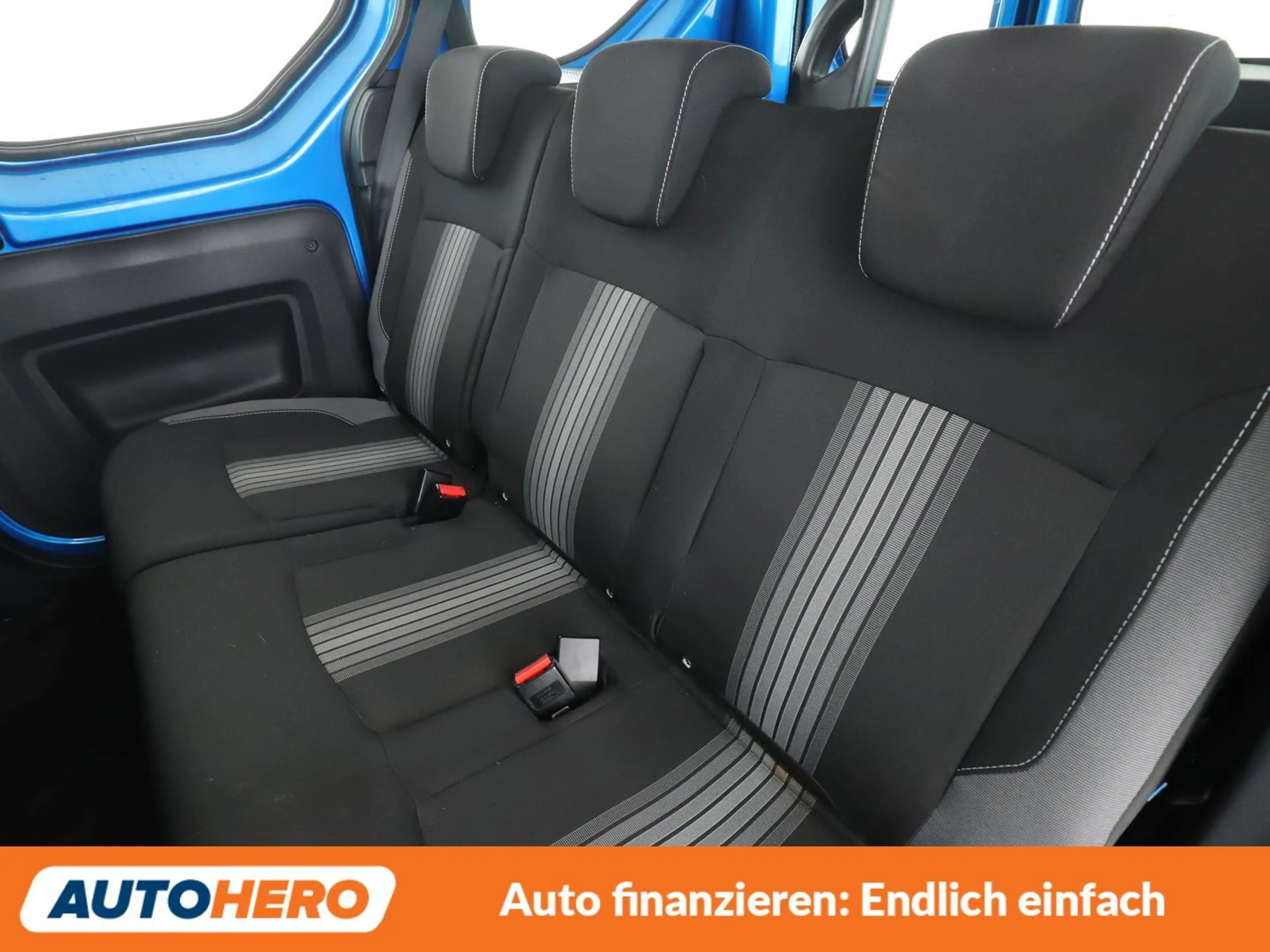 Dacia Dokker 1.2 TCe Stepway Celebration*NAVI*TEMPO*CAM*PDC* — photo 14