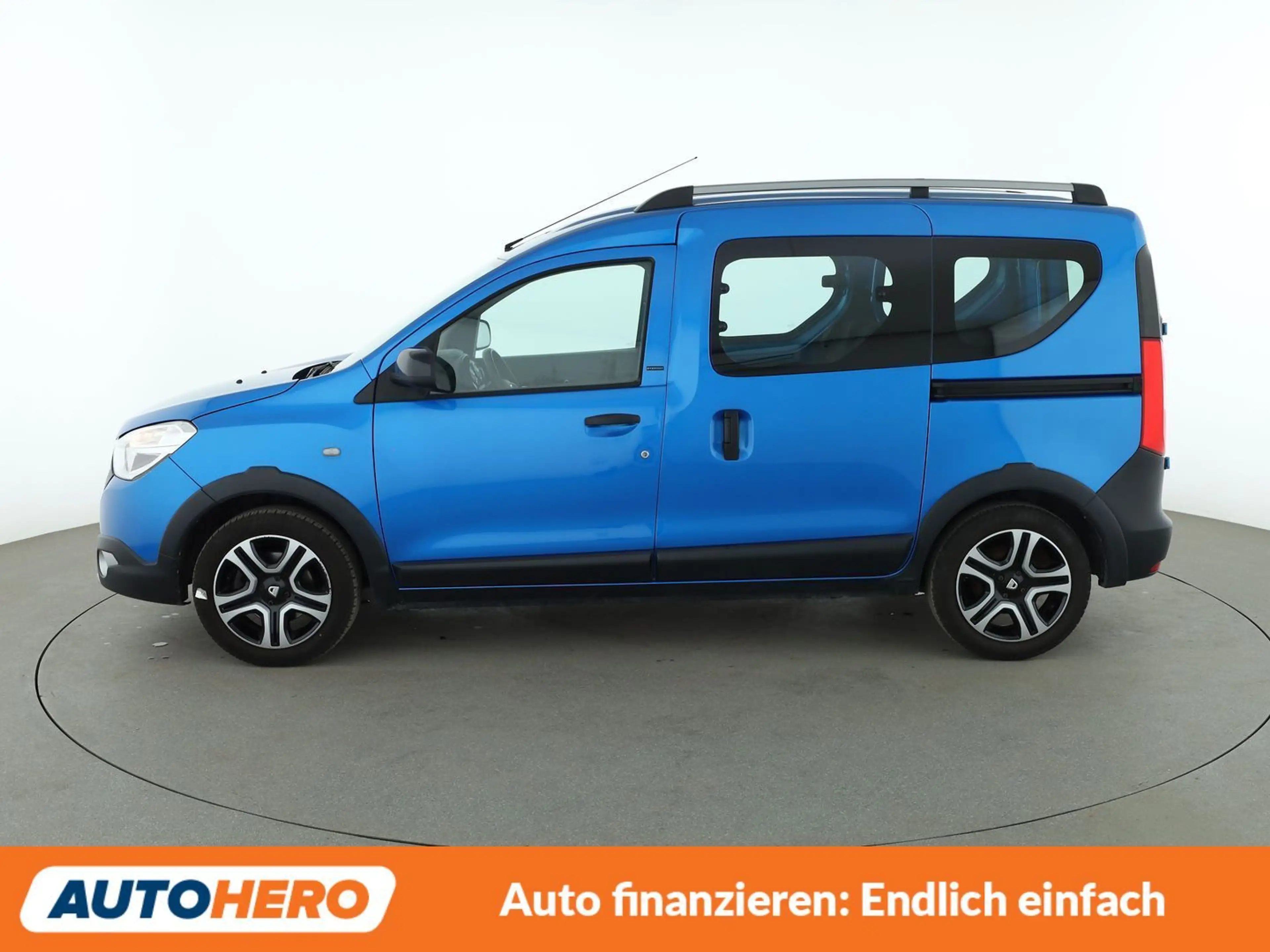 Dacia Dokker 1.2 TCe Stepway Celebration*NAVI*TEMPO*CAM*PDC* — photo 3