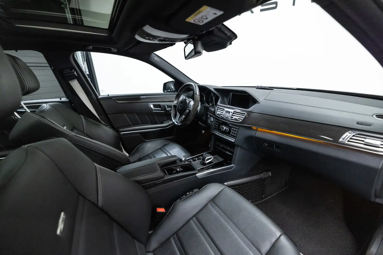 Mercedes-Benz E 63 AMG S 4MATIC Btw auto, (€ 57.809,92 Ex B.T.W) DEALER A Zwart - 2