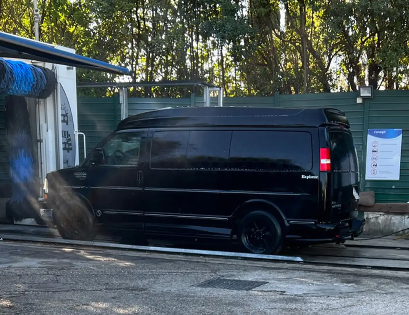 Chevrolet Chevy Van sospensioni aria , tv , gancio traino , full - 1