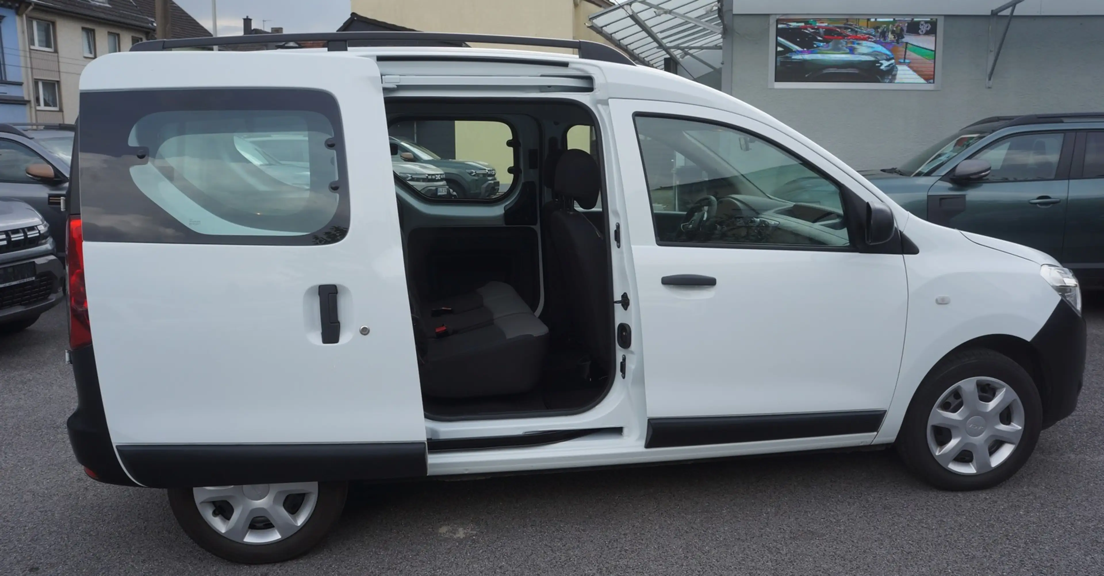 Dacia Dokker 1.6 Comf.+KLIMA neue Inspektion*aus 1. Hand erst 9 — photo 2