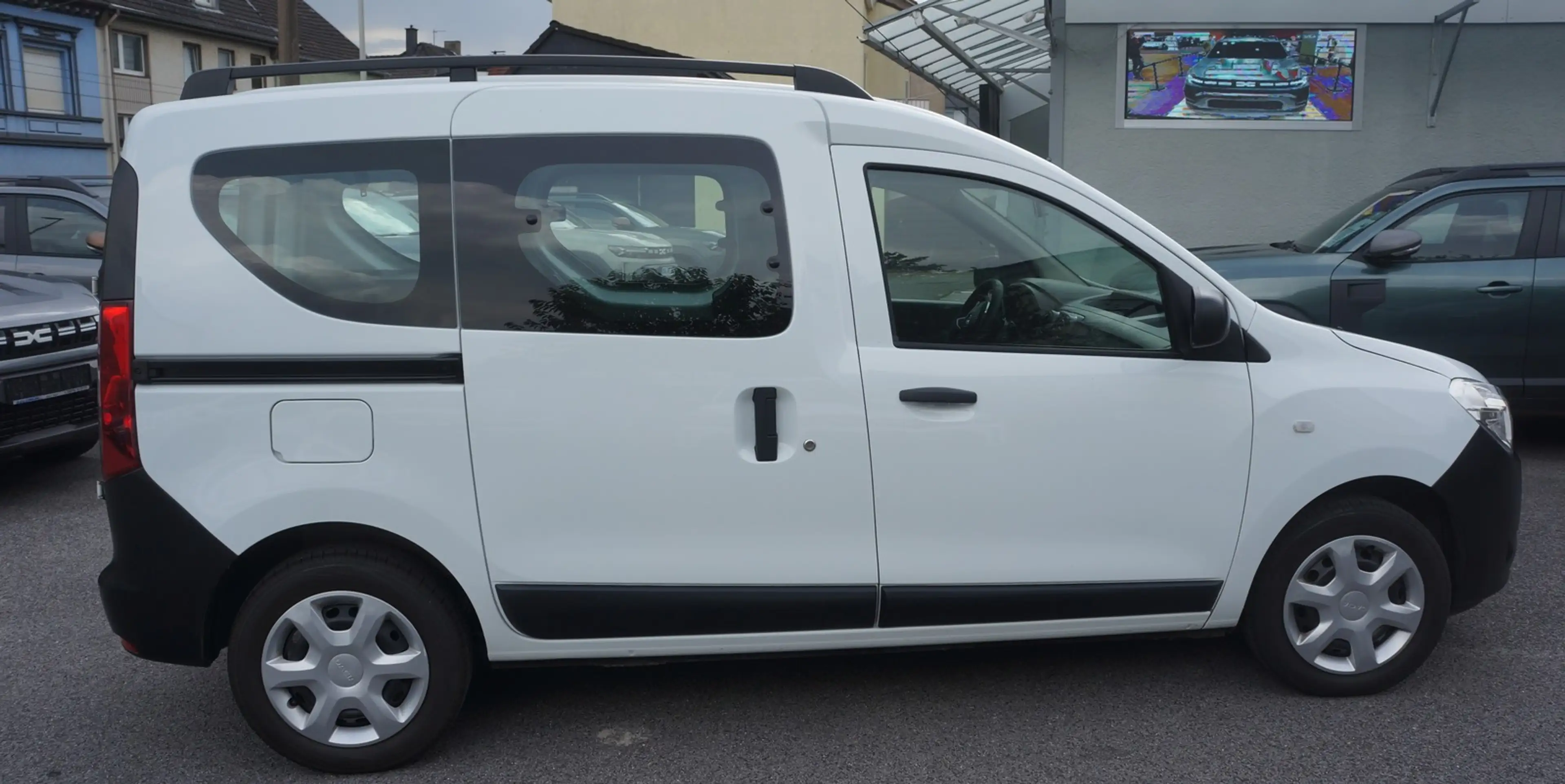 Dacia Dokker 1.6 Comf.+KLIMA neue Inspektion*aus 1. Hand erst 9 — photo 11