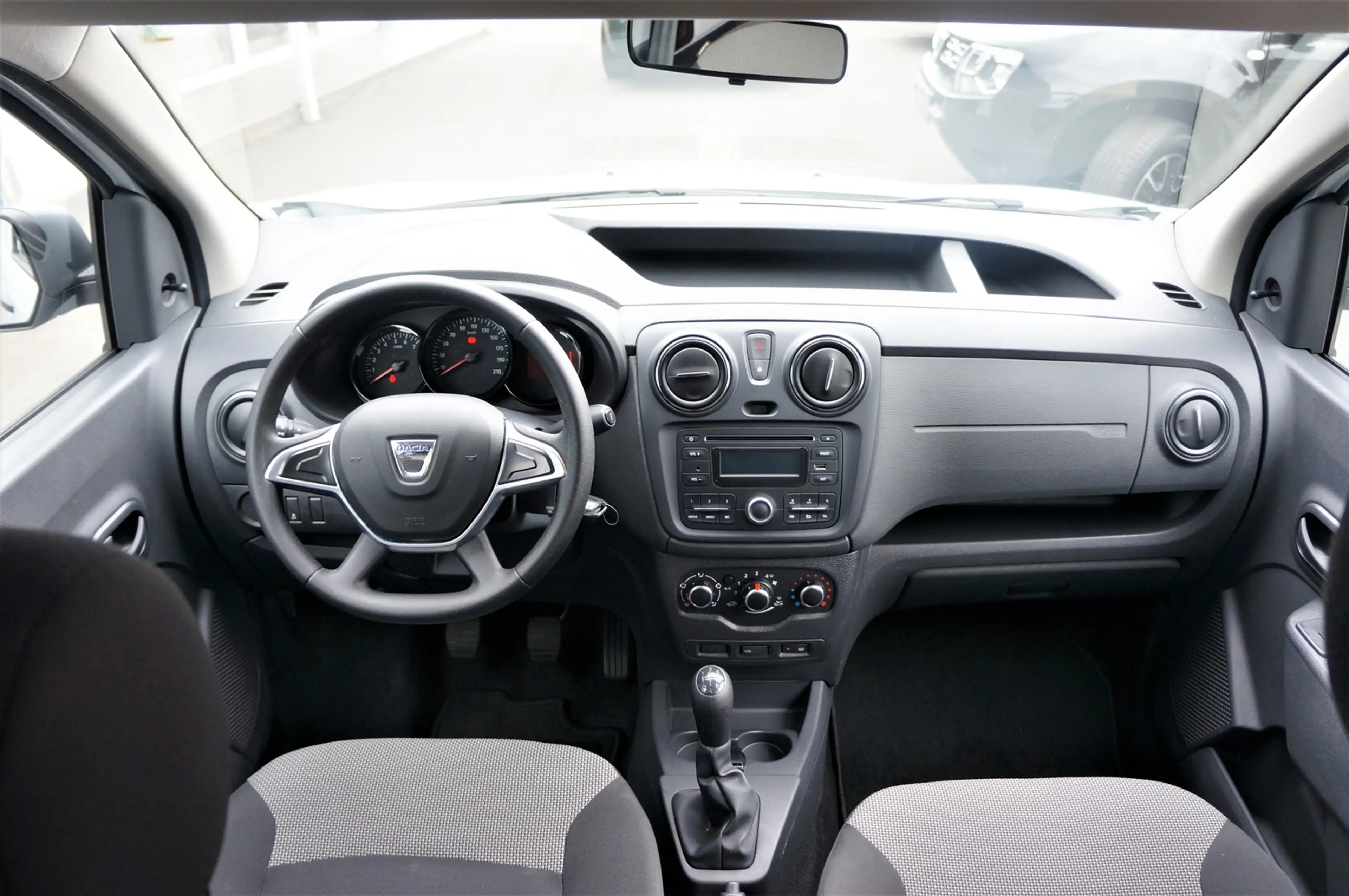 Dacia Dokker 1.6 Comf.+KLIMA neue Inspektion*aus 1. Hand erst 9 — photo 7