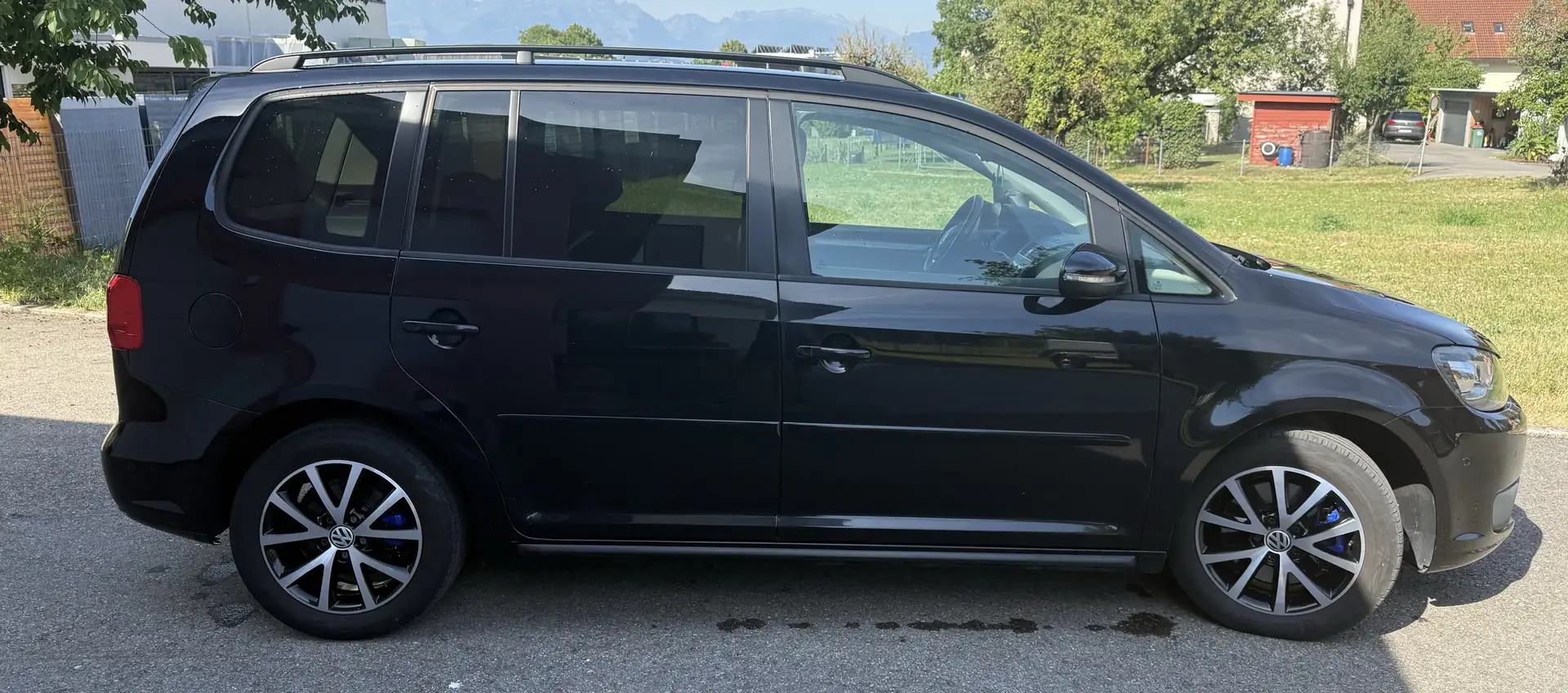 Volkswagen Touran Comfortline Schwarz - 1