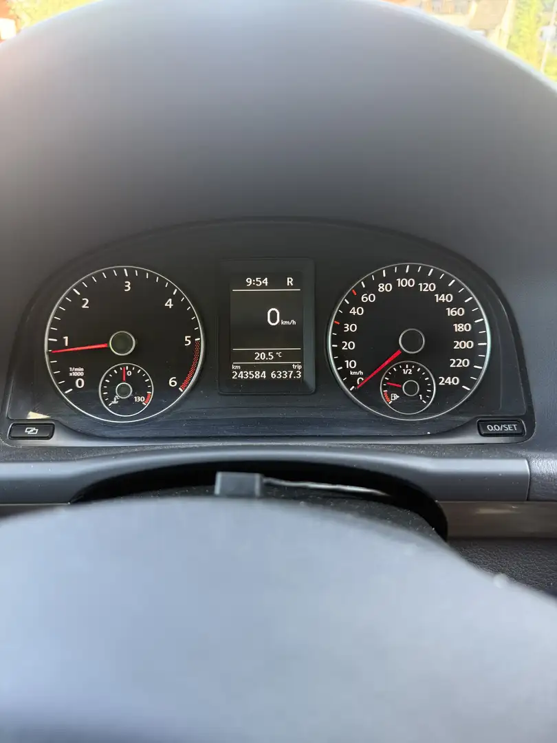 Volkswagen Touran Comfortline Schwarz - 2