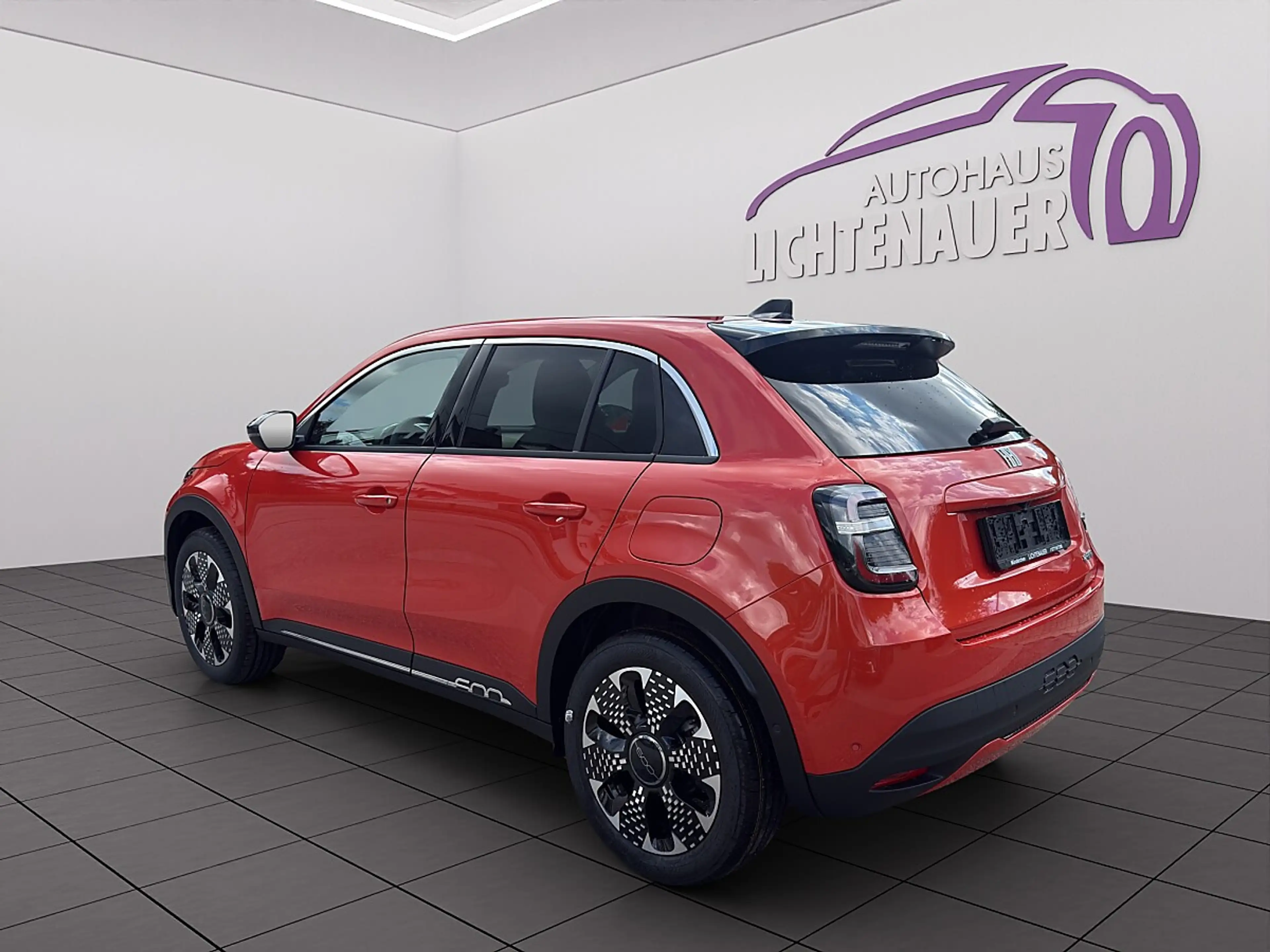 Fiat 600 Hybrid mHEV 110 6-Gang eDCT La Prima — photo 3