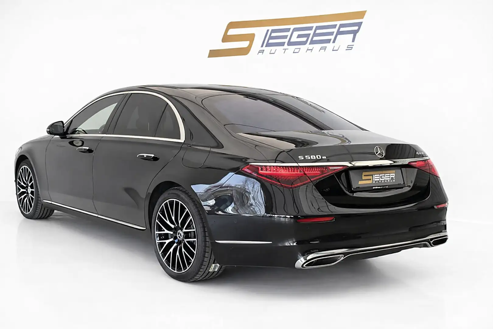 Mercedes-Benz S 580 e lang 28,6kWh Aut. Schwarz - 2