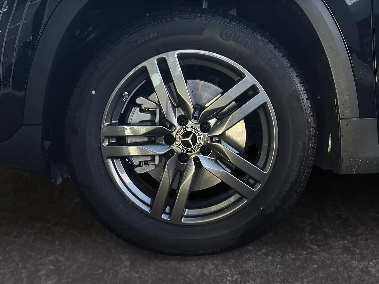 Mercedes-Benz GLA снимка Mercedes-Benz GLA