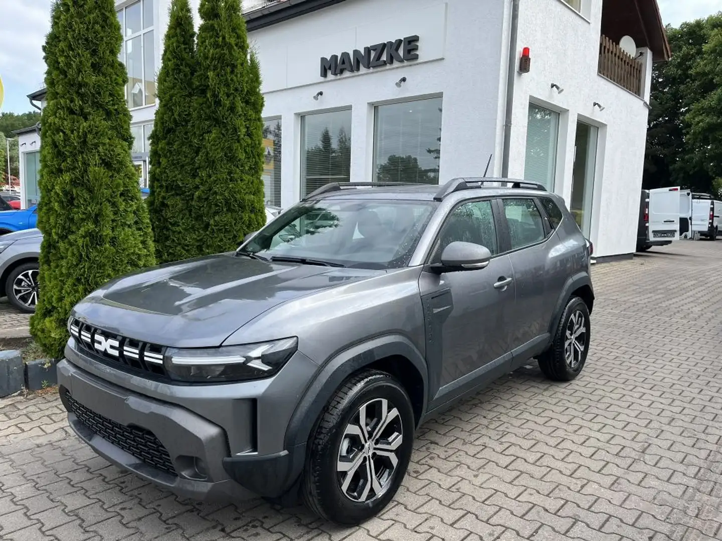 Dacia Duster TCe 130 Expression Grau - 1