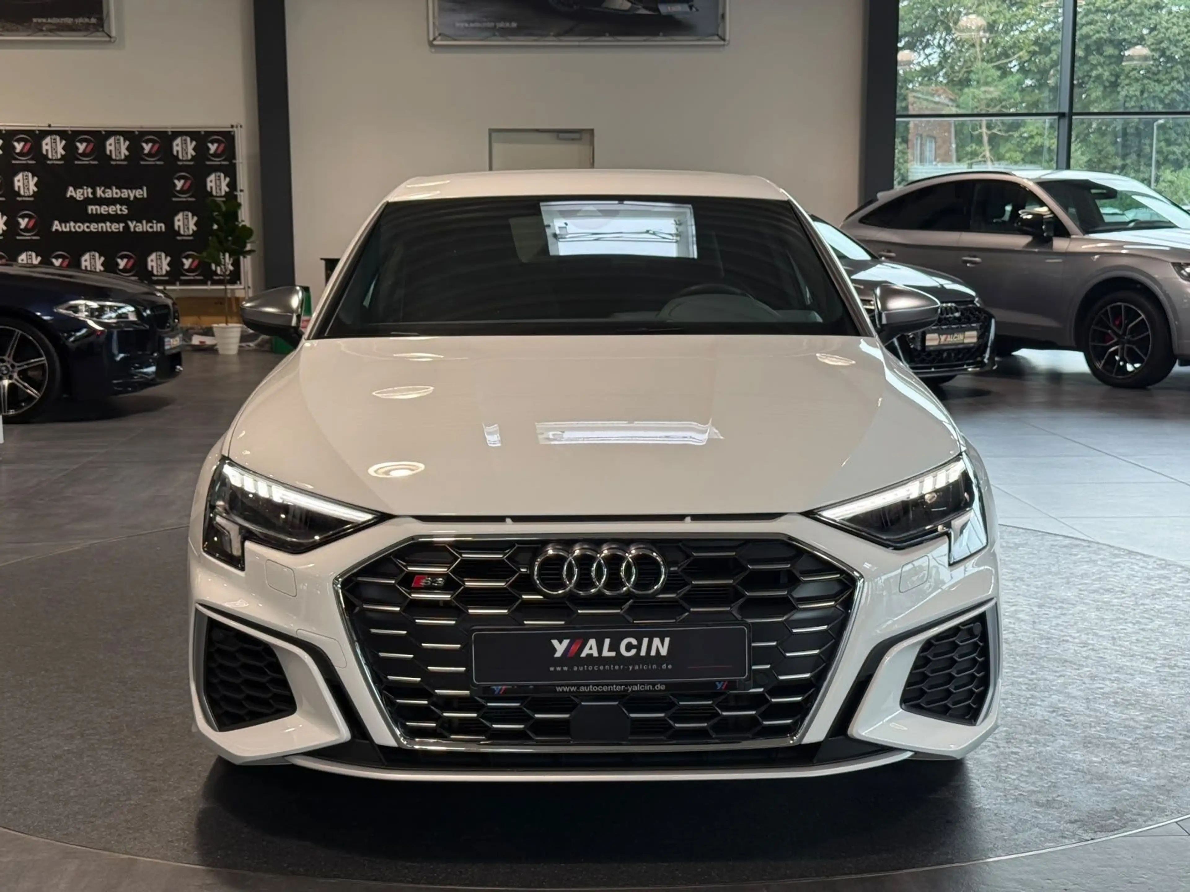 Audi S3 TFSI S tronic quattro Sportback 1.HA/S-HEFT — photo 8