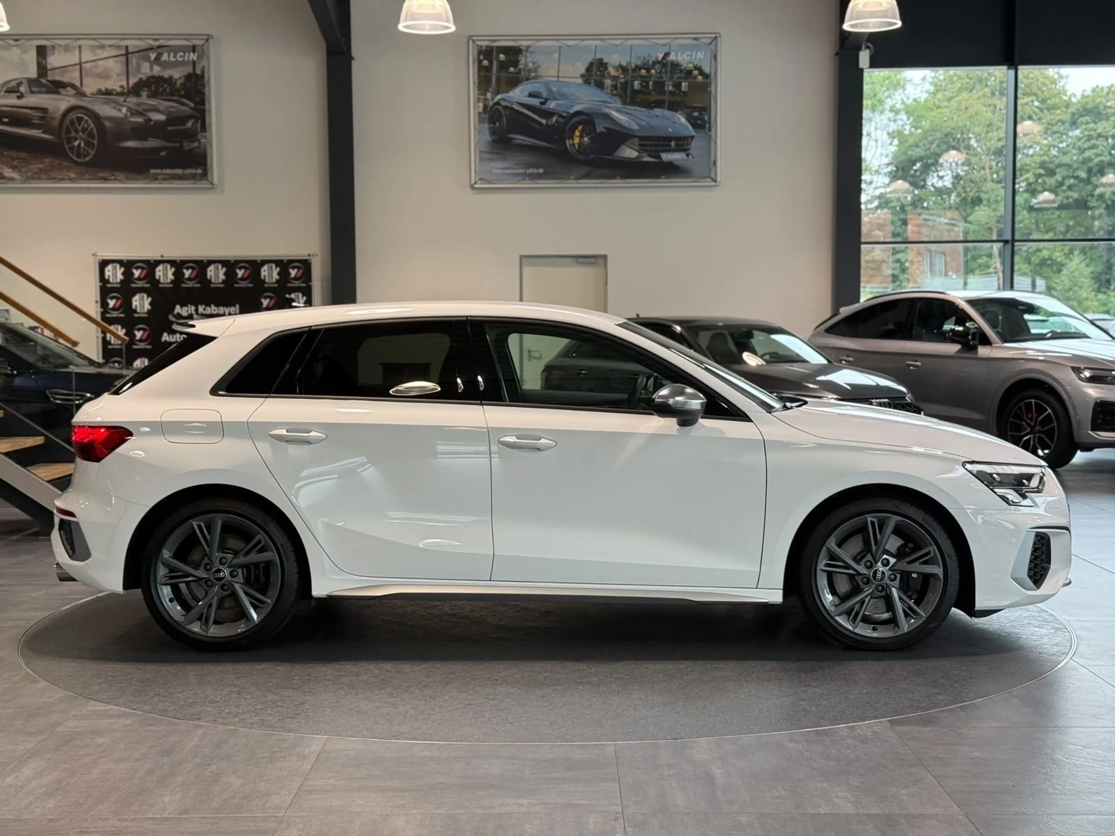 Audi S3 TFSI S tronic quattro Sportback 1.HA/S-HEFT — photo 5