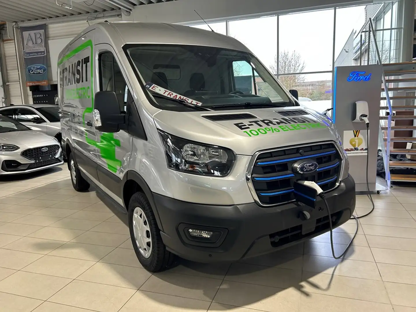 Ford E-Transit * E Transit  - 350M - 269PK * Silver - 1