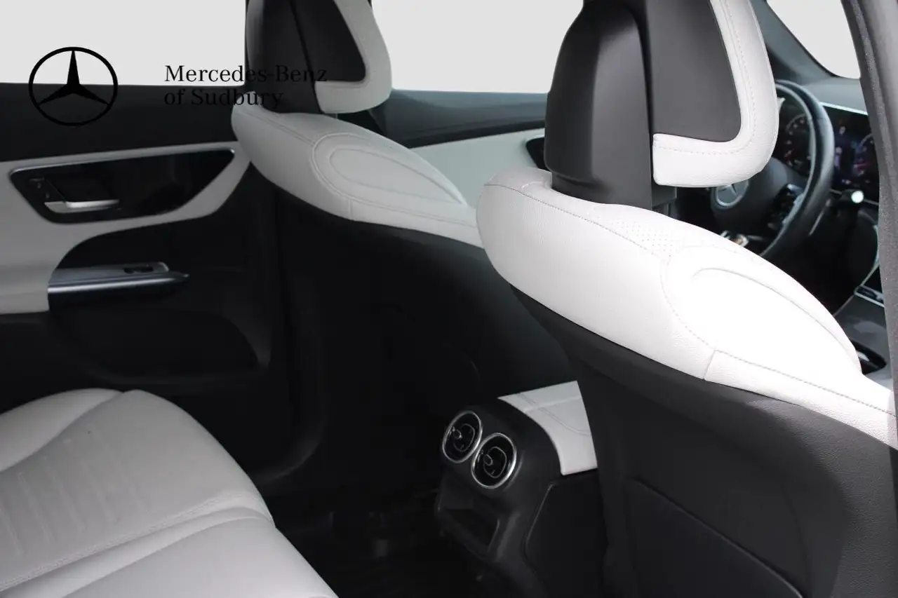 Mercedes-Benz GLC снимка Mercedes-Benz GLC