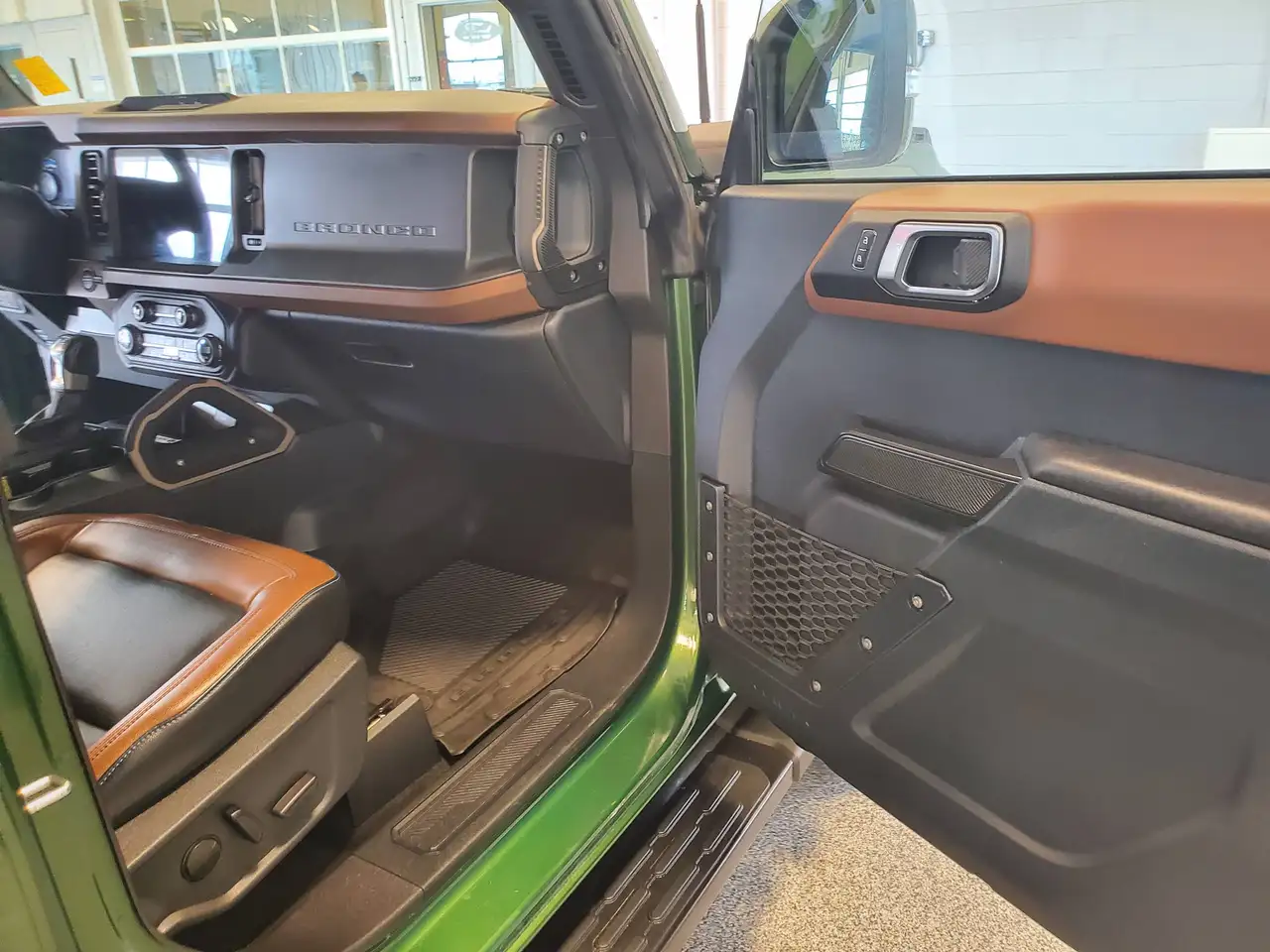 Ford Bronco снимка Ford Bronco