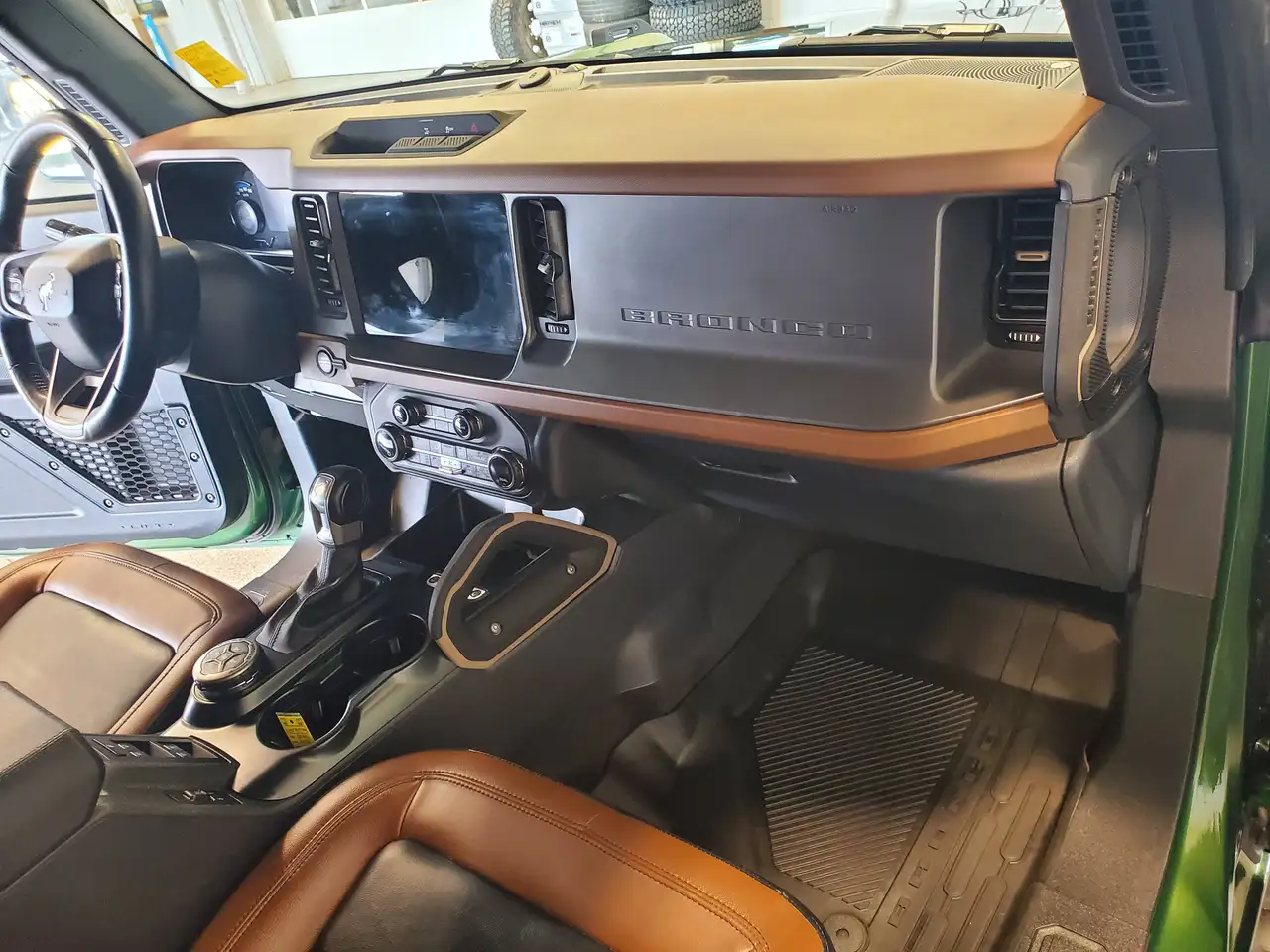 Ford Bronco снимка Ford Bronco