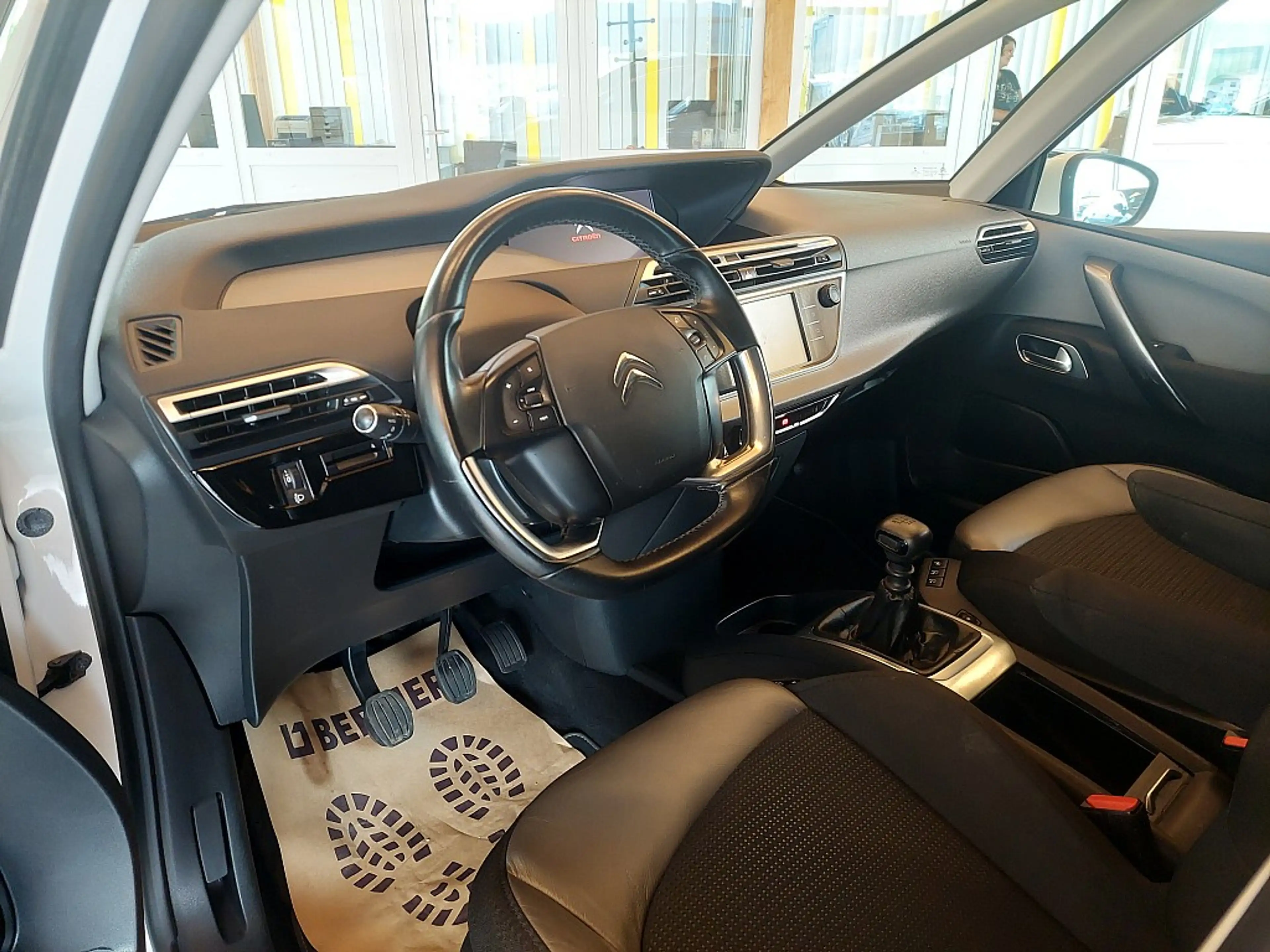 Citroen C4 SpaceTourer C4 Spacetourer PureTech 130 S&S 6-Gang Live — photo 11
