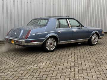 Lincoln Continental autovehicule second-hand cumpărați pe AutoScout24