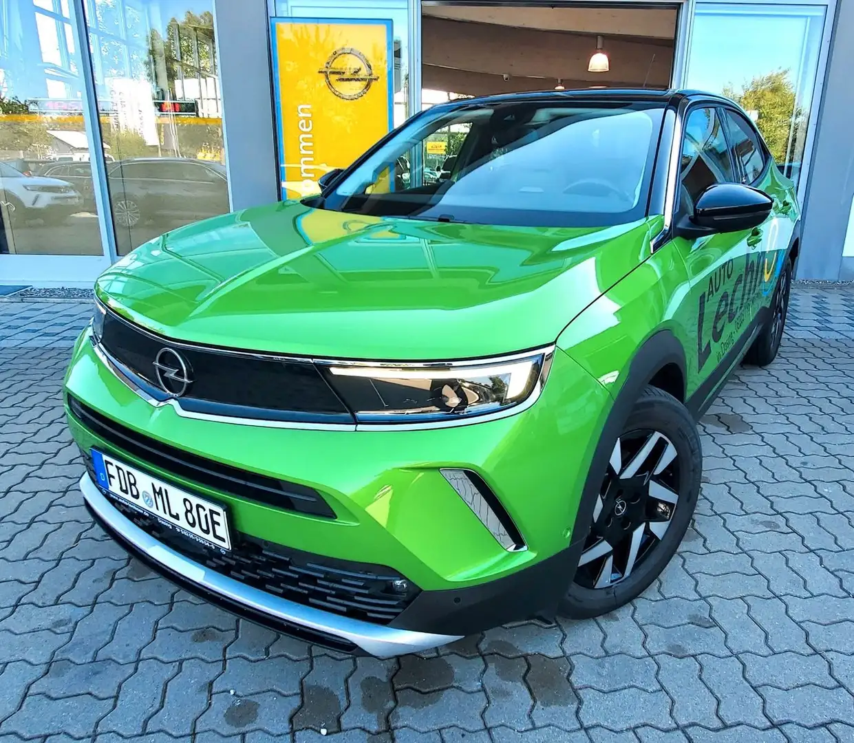 Opel Mokka e Elegance*LHZ*SHZ*APPLE CARPLAY*LED*ANDRO Grün - 1