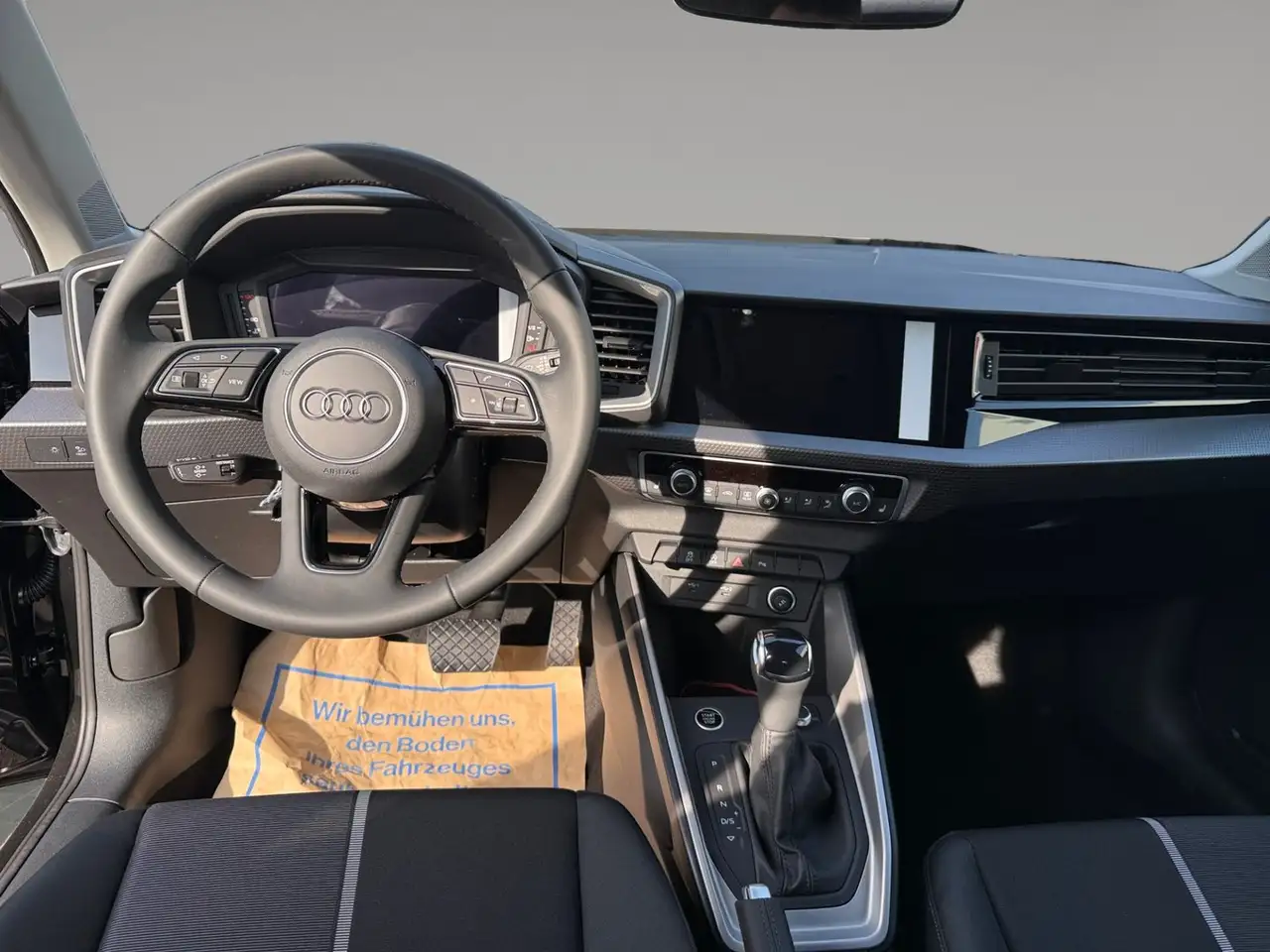 Audi A1 25 TFSI intense 8