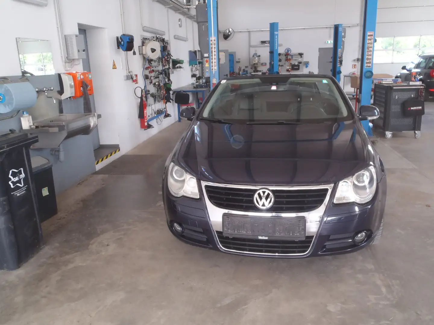 Volkswagen Eos Eos 2,0 FSI Blau - 1