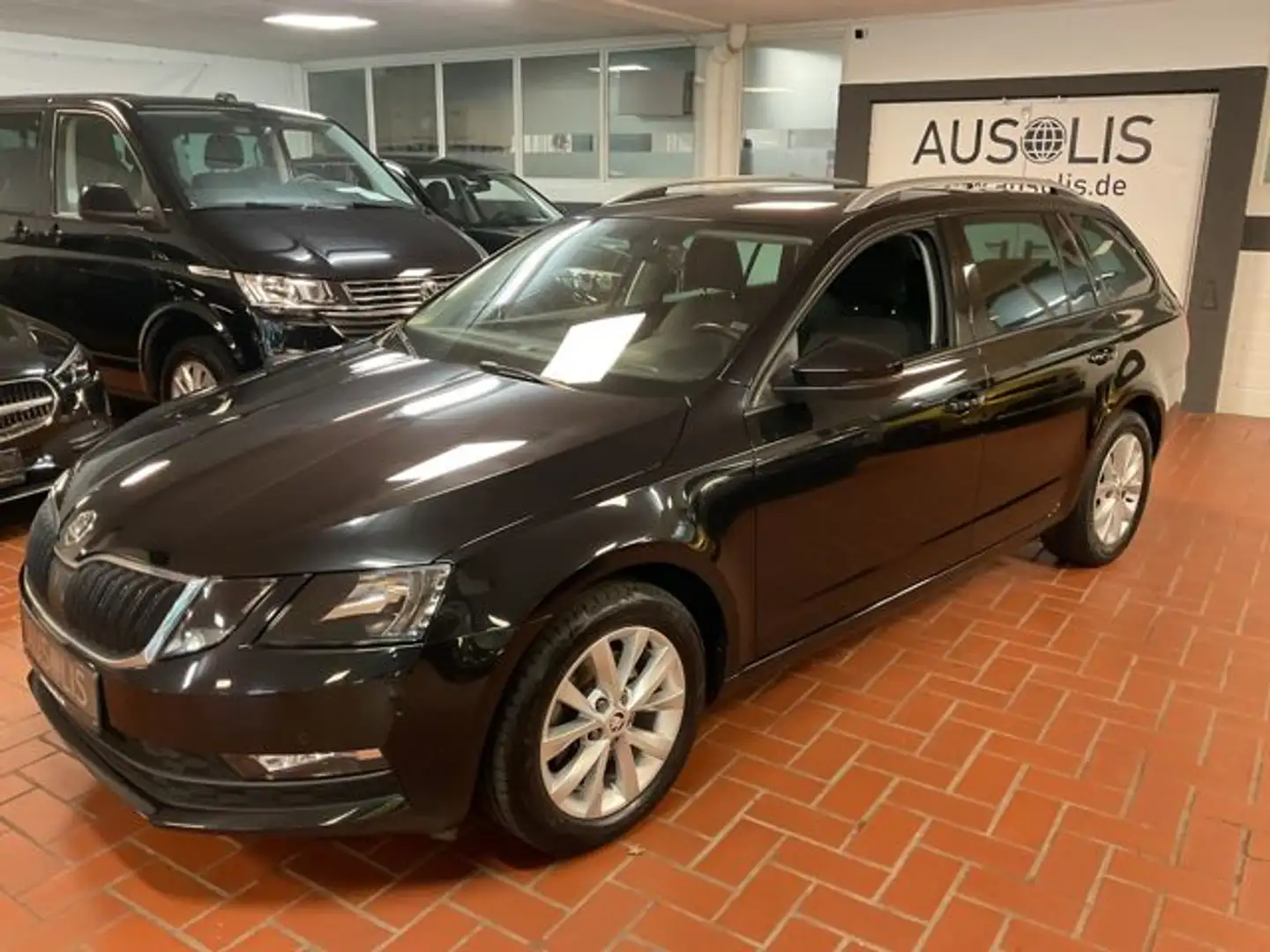 Skoda Octavia Combi TSI  Ambition Anhängerkupplung,Navi Zwart - 2