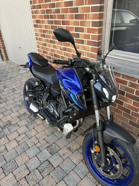 Yamaha MT-07 - foto 2