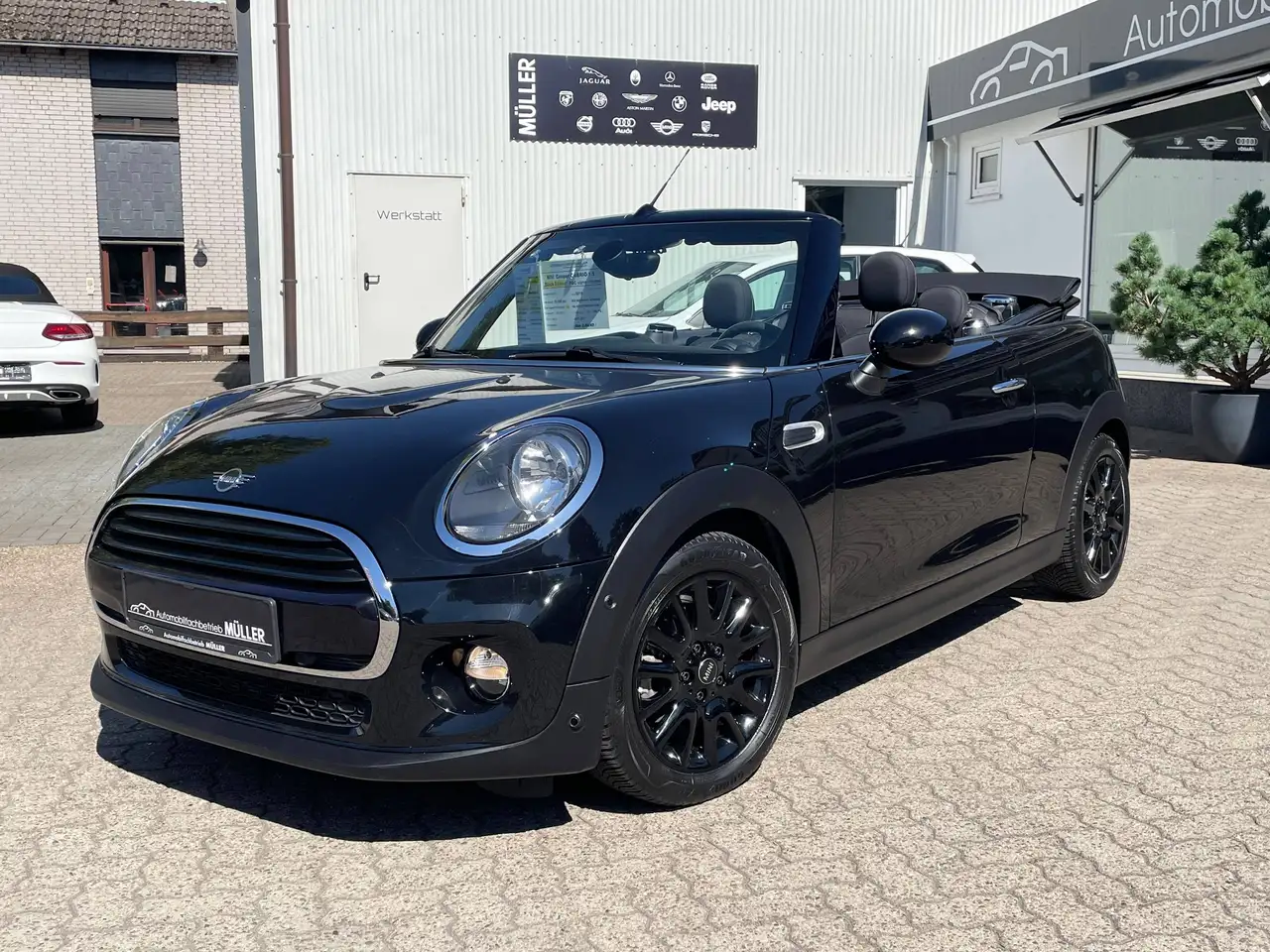 MINI Cooper Cabrio
