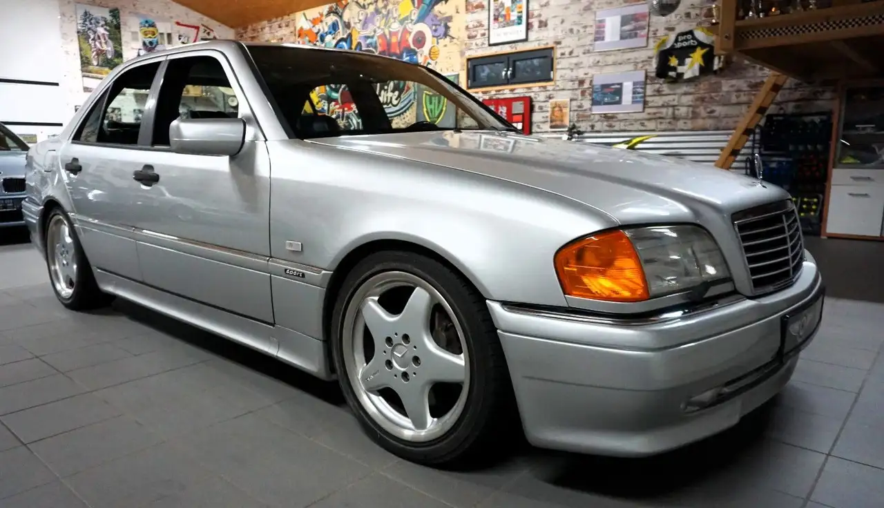 Mercedes-Benz C 36 AMG - erst 101740 KM, foto 3