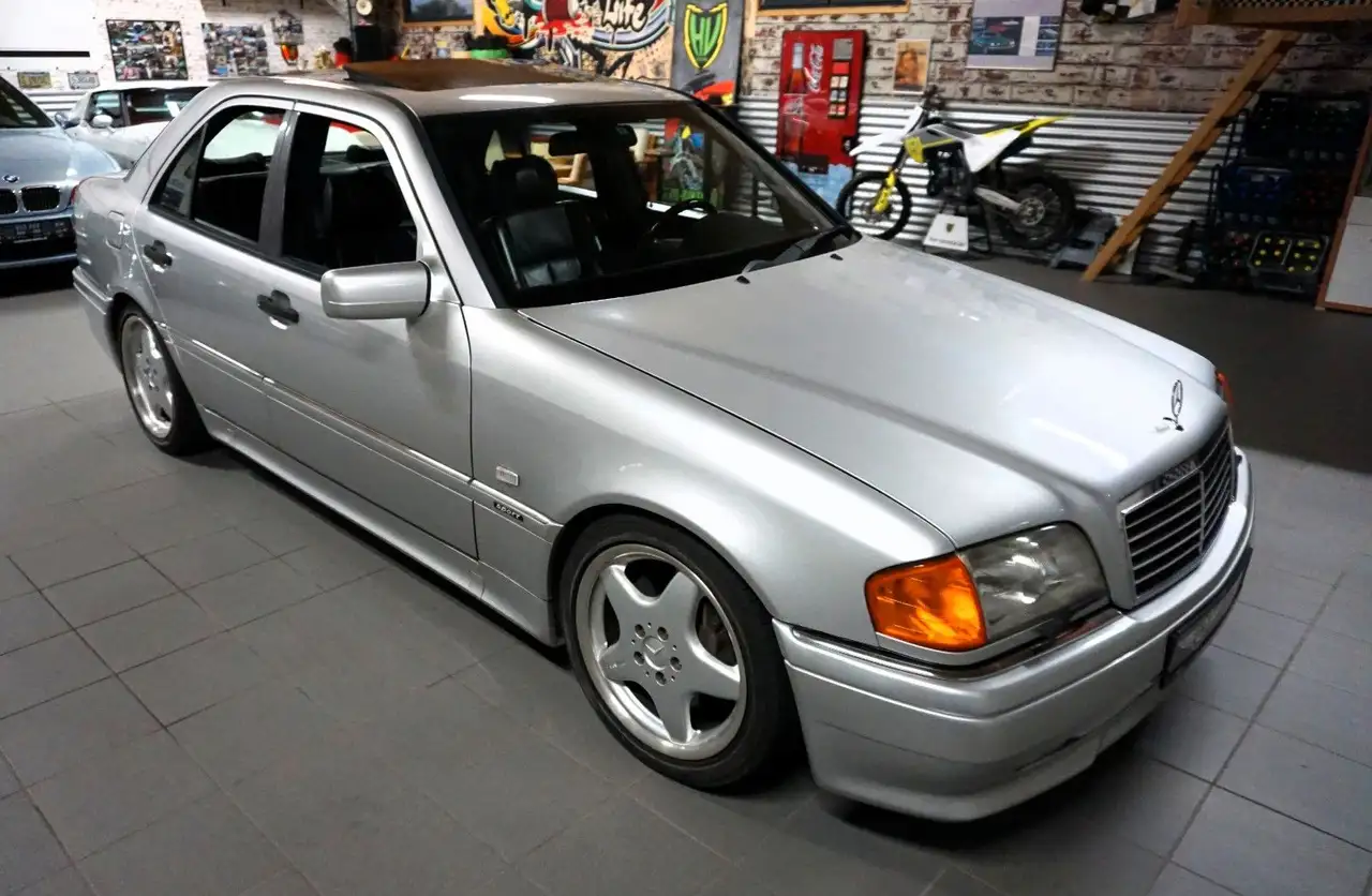 Mercedes-Benz C 36 AMG - erst 101740 KM, foto 2