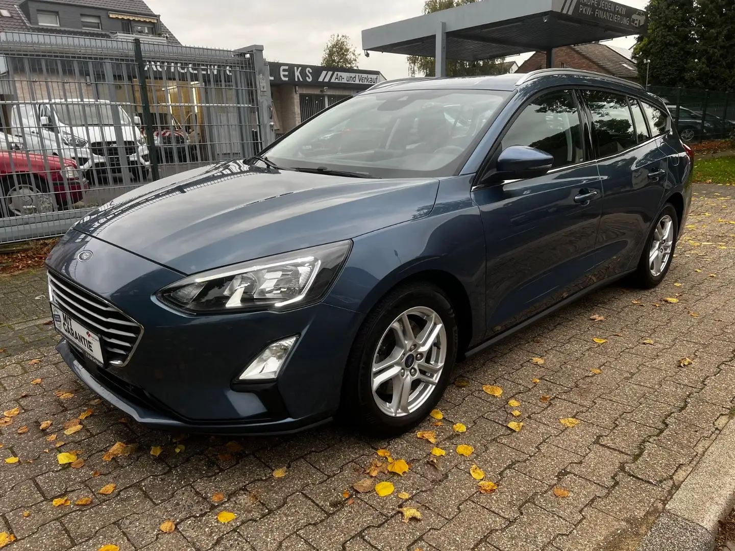 Ford Focus Turnier Cool & Connect 1.HD/WINTERPAK/AHK Bleu - 2