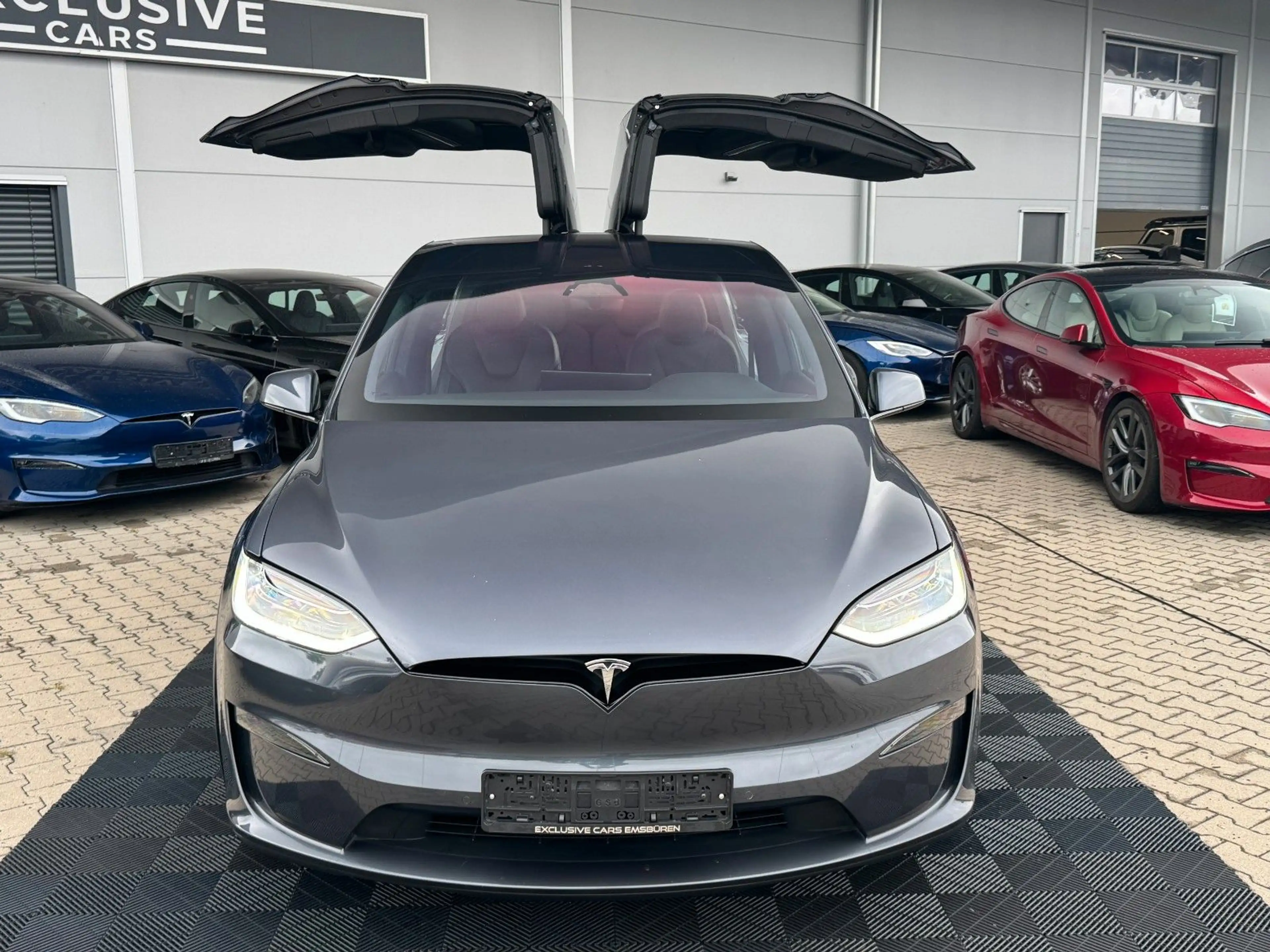 Tesla Model X MODEL X PLAID | 6 SEATS | YOKE | CYBERSTREAM | — photo 10