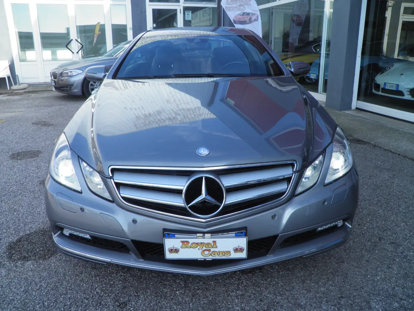 Mercedes-Benz E 250 Coupe cdi be Avantgarde Grau - 2