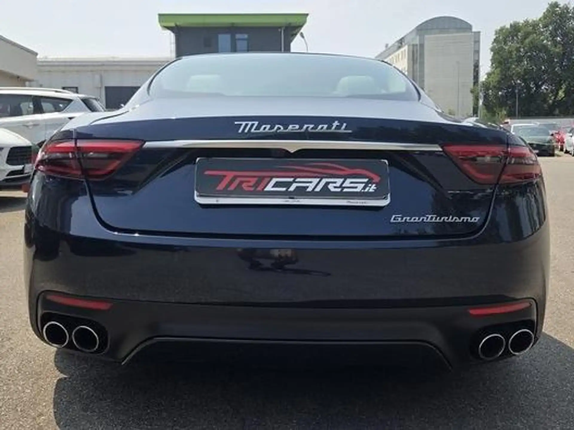 Maserati GranTurismo 2023 네이비 사진 4