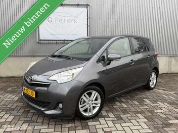 1.3 VVT-i Aspiration 2013 Automaat / Panoramadak /