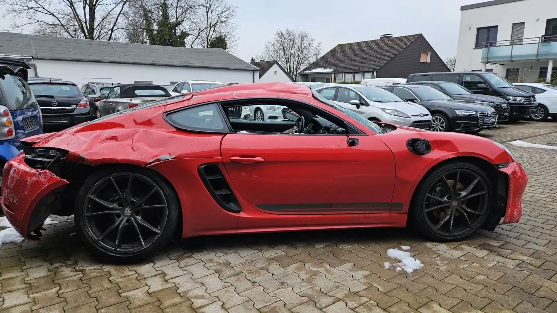 Porsche Cayman 718 T Bi-Xenon PDLS Navi Kamera SHZ BOSE Rot - 2