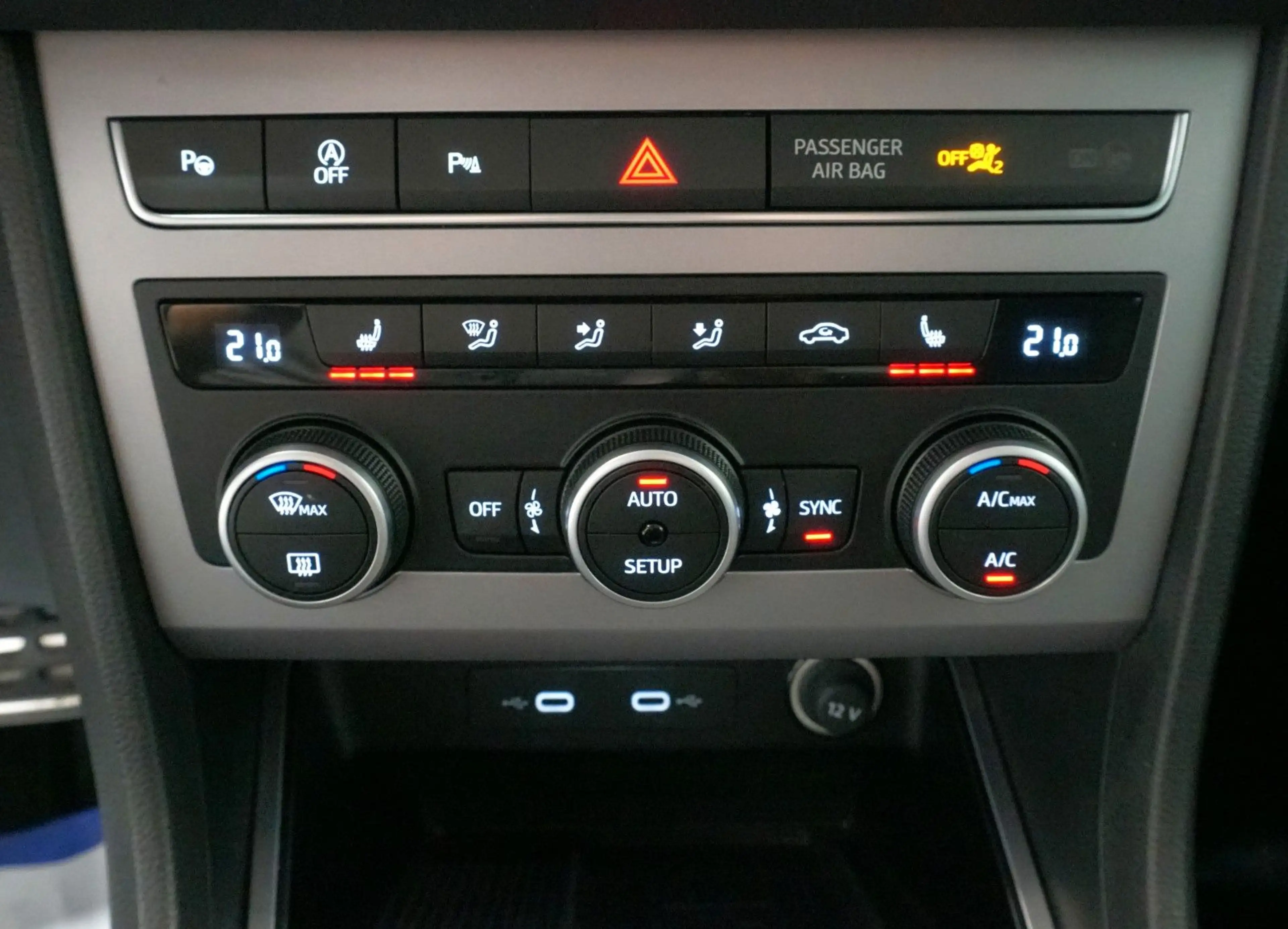 SEAT Ateca 1.5 TSI 150 PS DSG FR | Navi | LED | SHZ — photo 13
