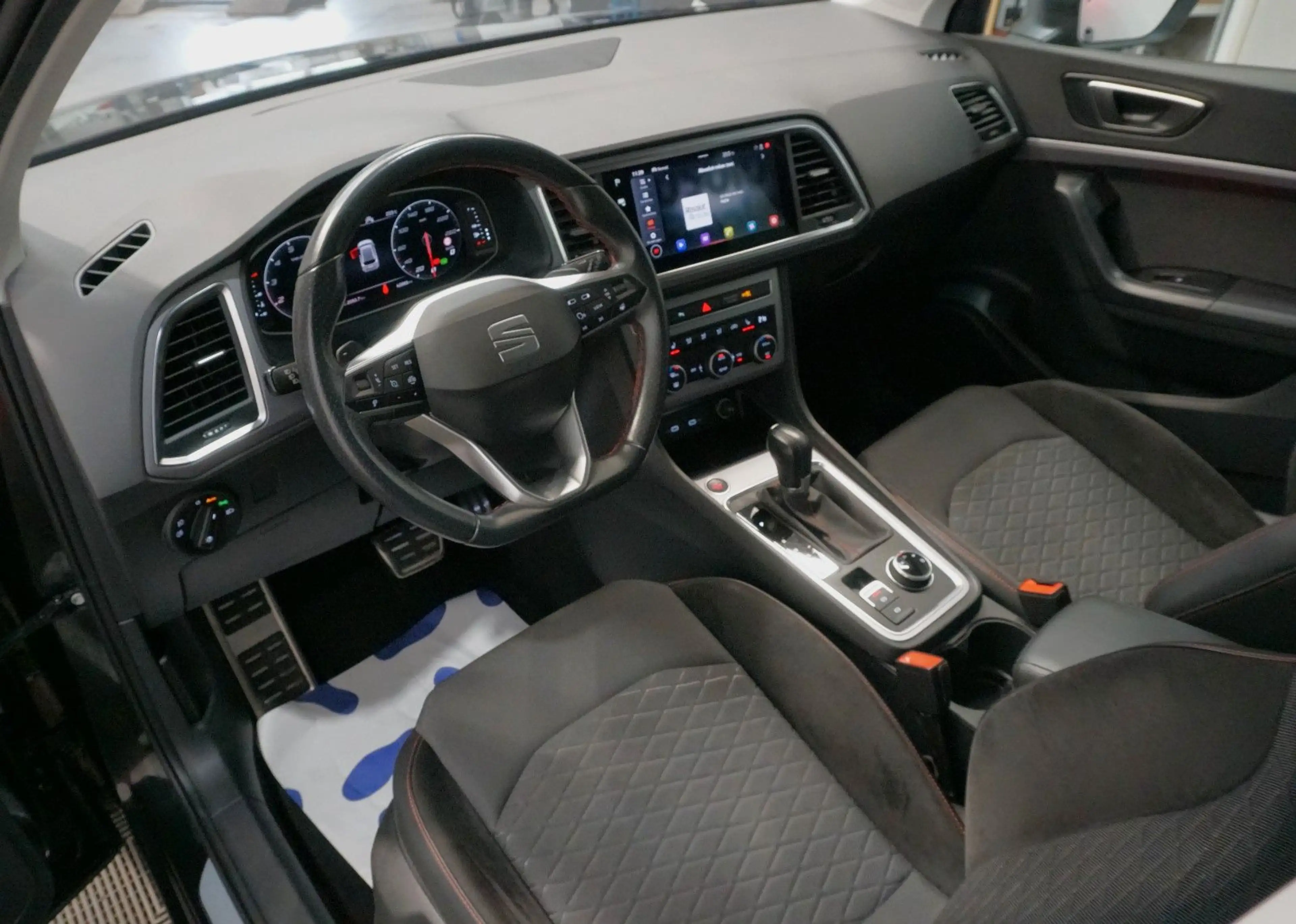 SEAT Ateca 1.5 TSI 150 PS DSG FR | Navi | LED | SHZ — photo 10