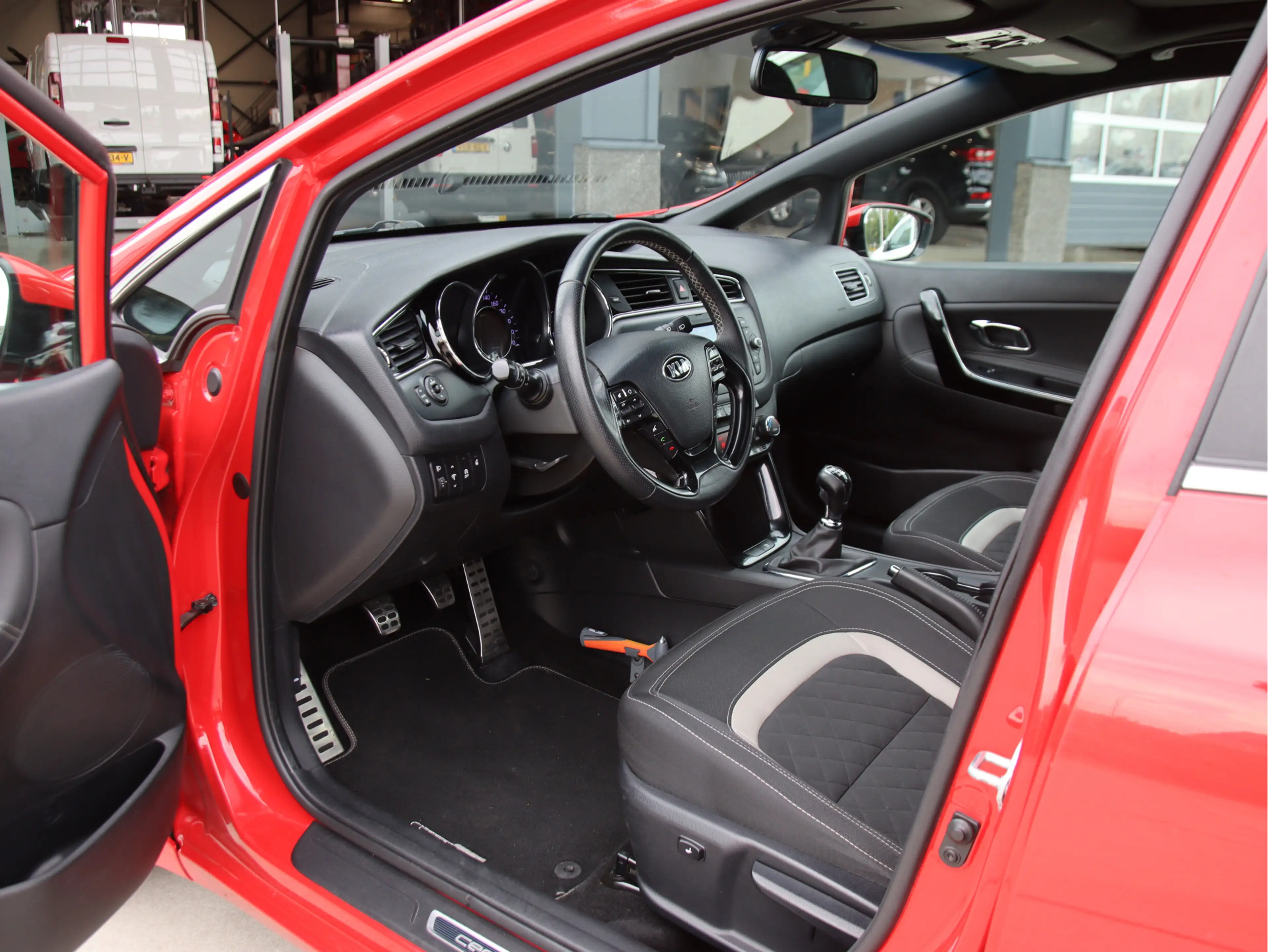 Kia Ceed SW / cee'd SW Sportswagon 1.0 T-GDi GT-Line Edition Camera-Carpl — photo 8
