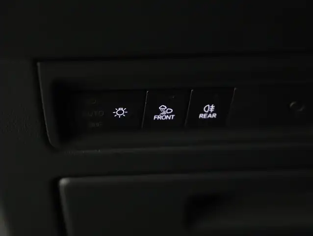 Volkswagen Touareg view 12