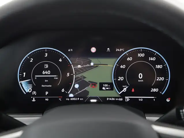 Volkswagen Touareg view 15
